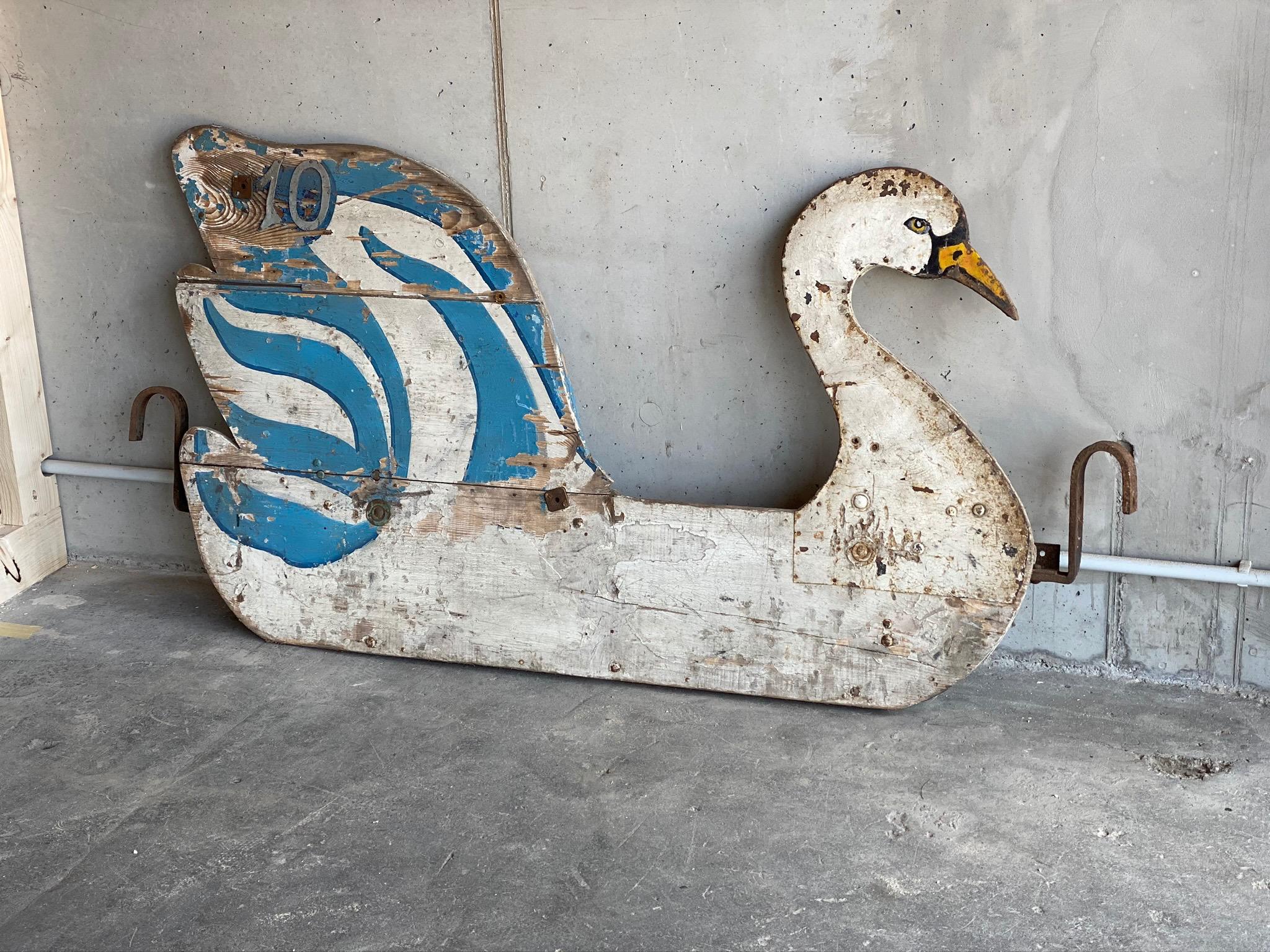 Swan Art Deco Side Panel of Carousel Wagon, France 1920s, Decorative Object In Distressed Condition In Hamburg, DE