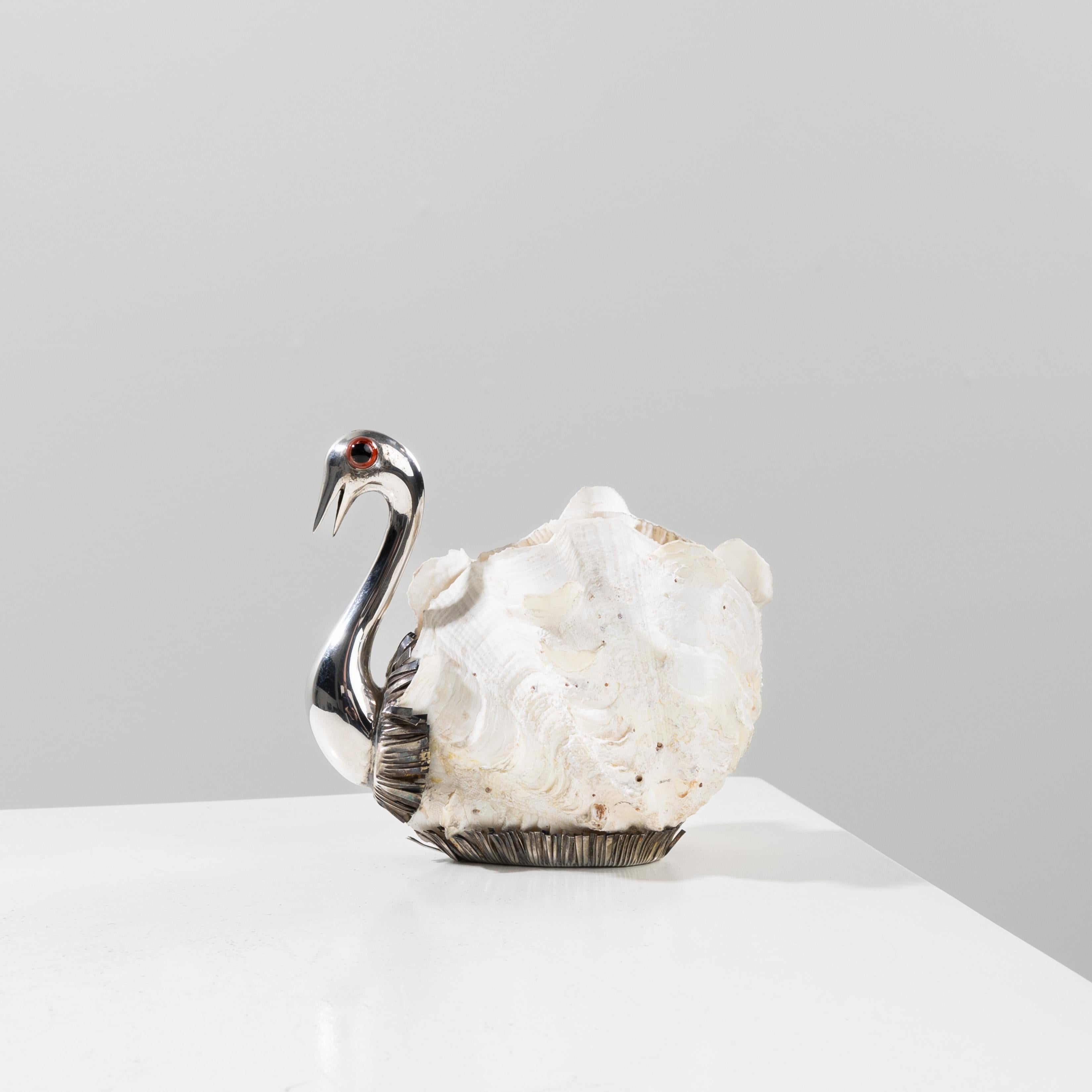 Mid-Century Modern Swan by Gabriele De Vecchi – Silver sculpture mounted on a shell For Sale