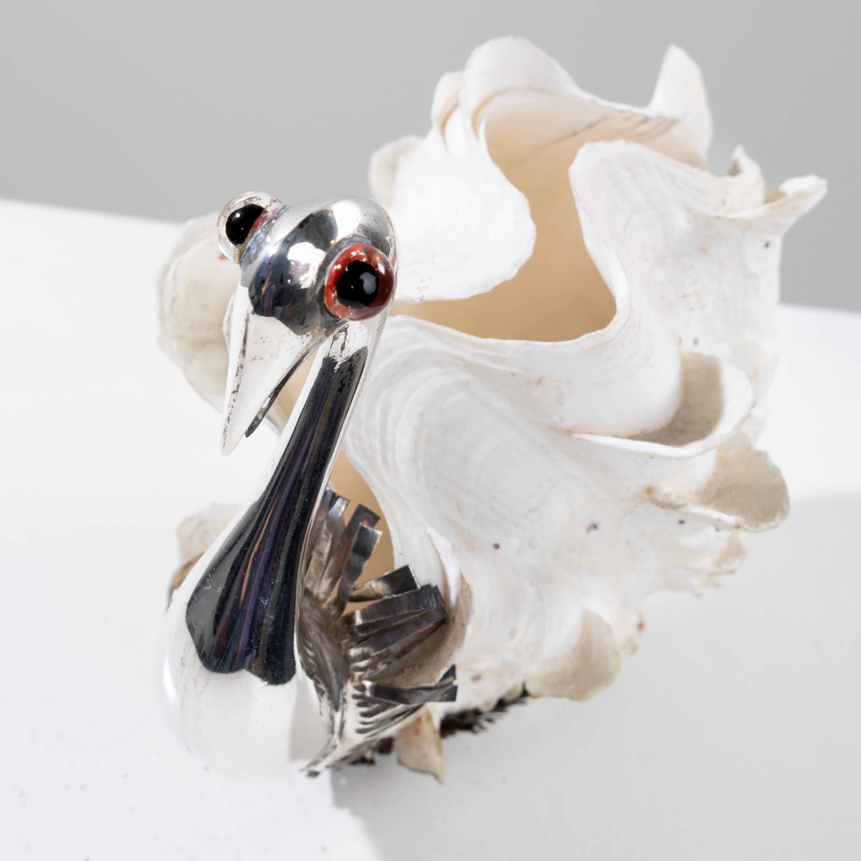 Swan by Gabriele De Vecchi – Silver sculpture mounted on a shell For Sale 1