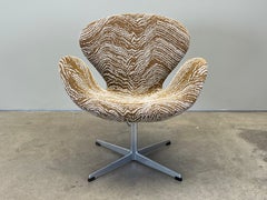 Swan Chair by Arne Jacobsen for Fritz Hansen