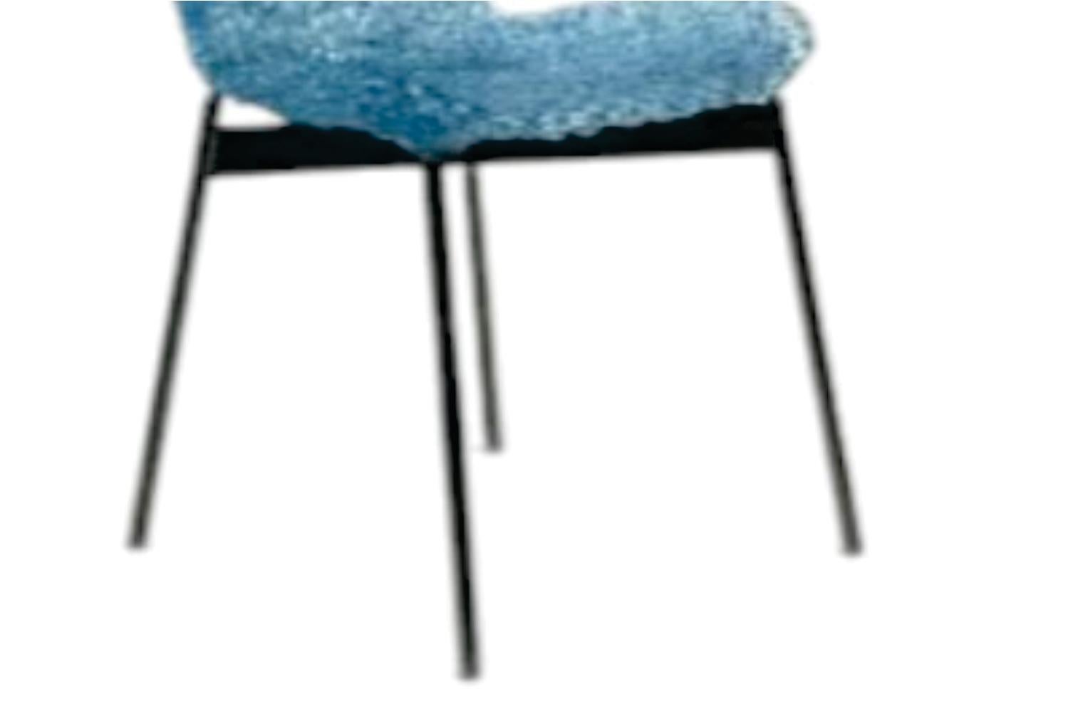 Sedia Swan - Blu ghiaccio - Design iconico con un gioco di luci accattivante in vendita 3