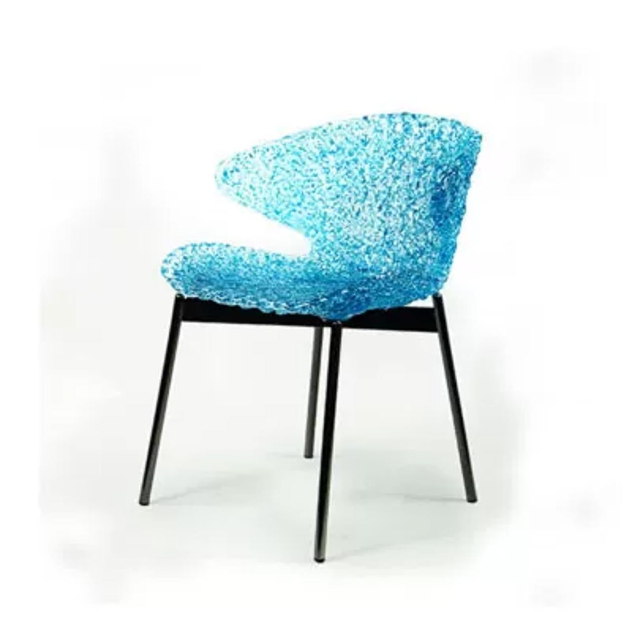 XXI secolo e contemporaneo Sedia Swan - Blu ghiaccio - Design iconico con un gioco di luci accattivante in vendita