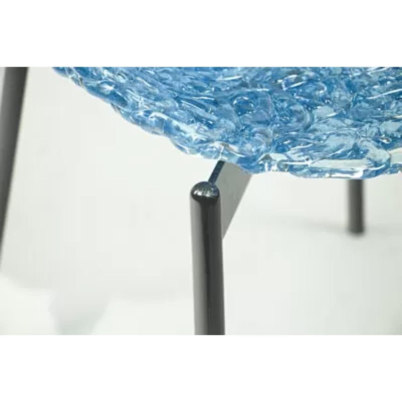 Ottone Sedia Swan - Blu ghiaccio - Design iconico con un gioco di luci accattivante in vendita