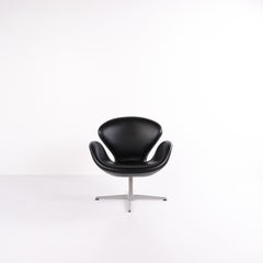 Swan Chair In Black Elegance Leather By Arne Jacobsen For Fritz Hansen From 2002