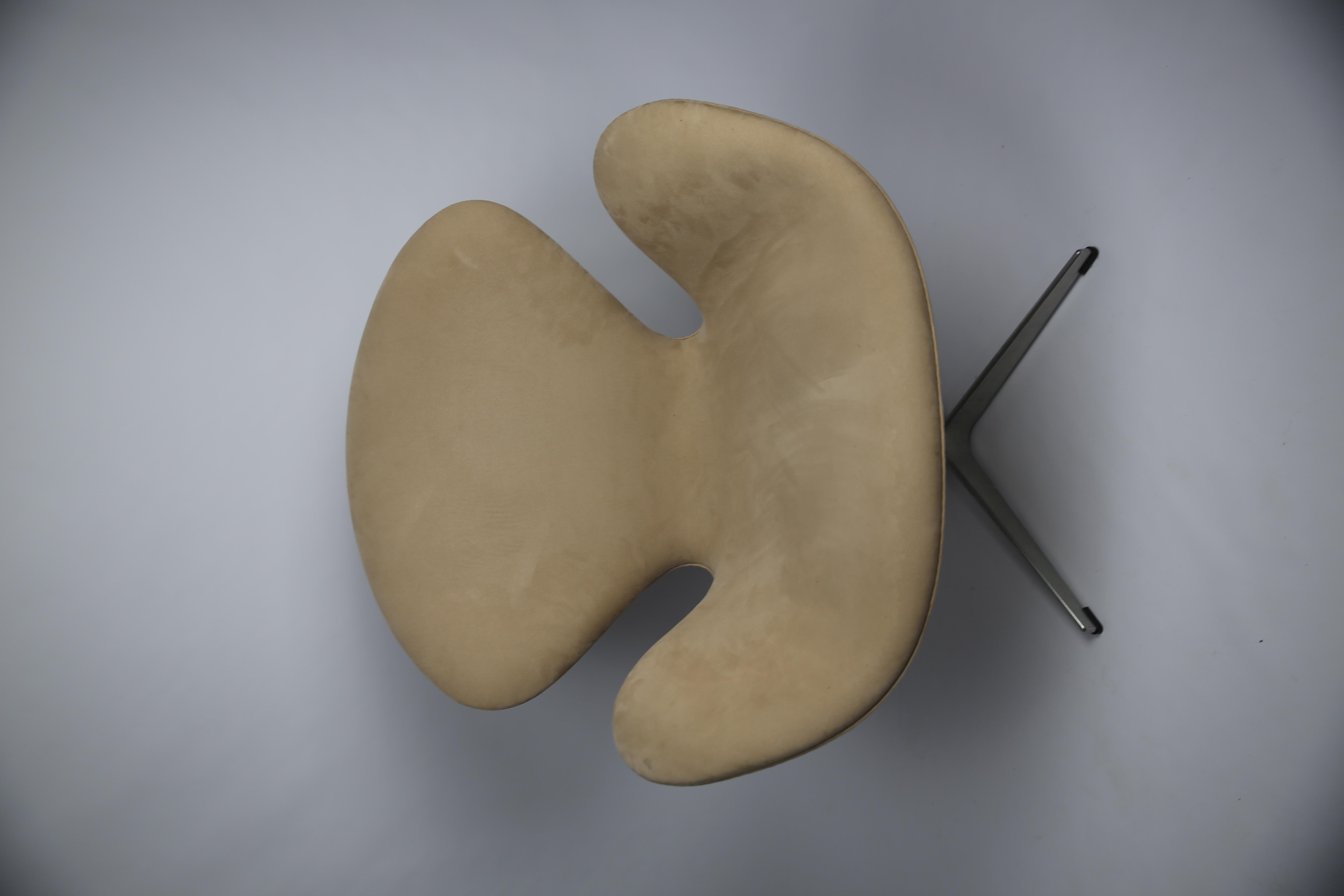 Mid-Century moderno Sedia Swan, modello 3320, Arne Jacobsen in vendita