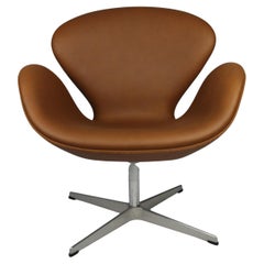 Swan chair , Model 3320 Hazelnut anilin leather, Arne Jacobsen