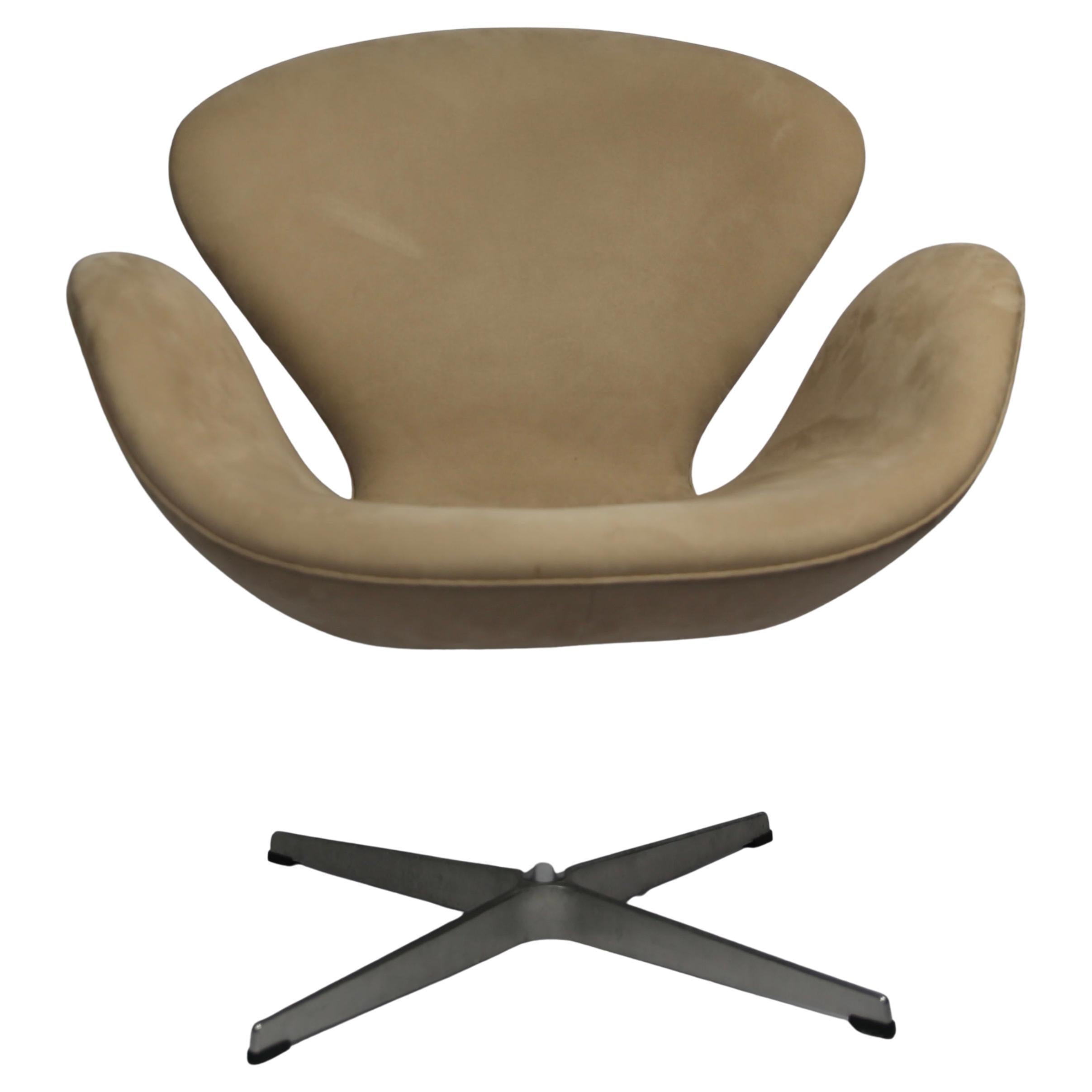 Chaise Swan, modèle 3320, Arne Jacobsen