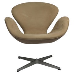 Swan chair , Model 3320, Arne Jacobsen