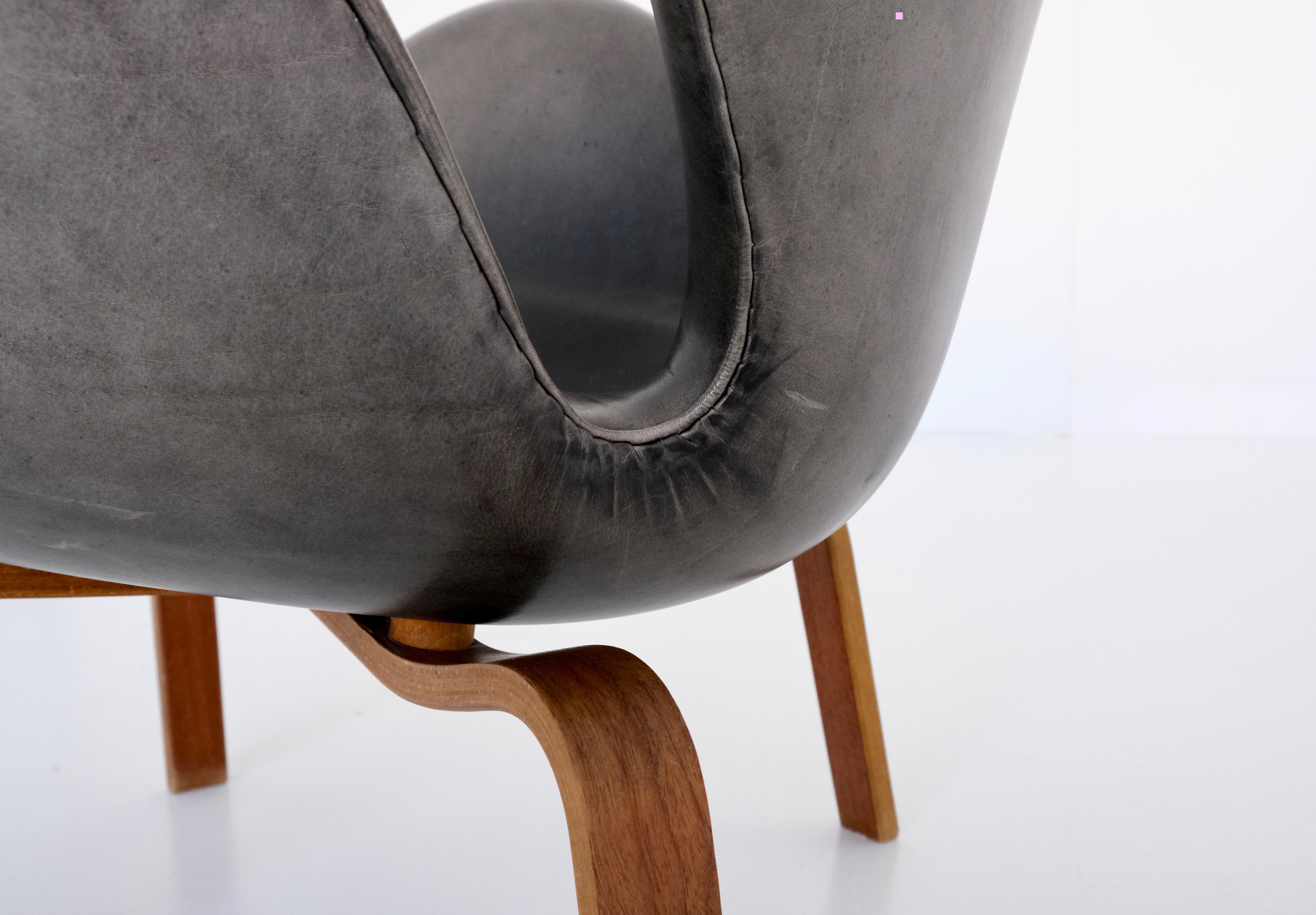 Swan Chair with Laminated Wooden Base, Arne Jacobsen for Fritz Hansen, 1958 6