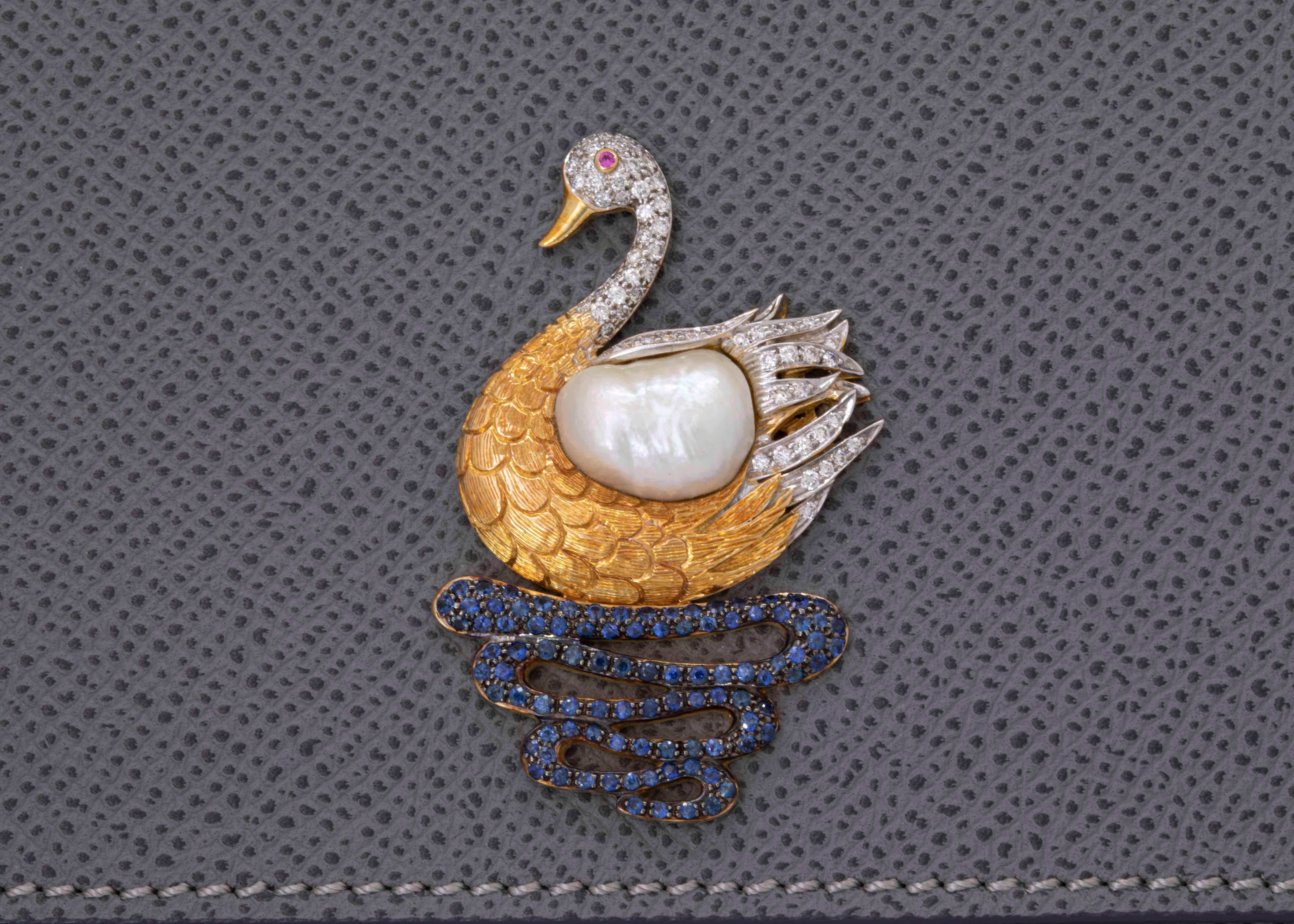 swan clutch