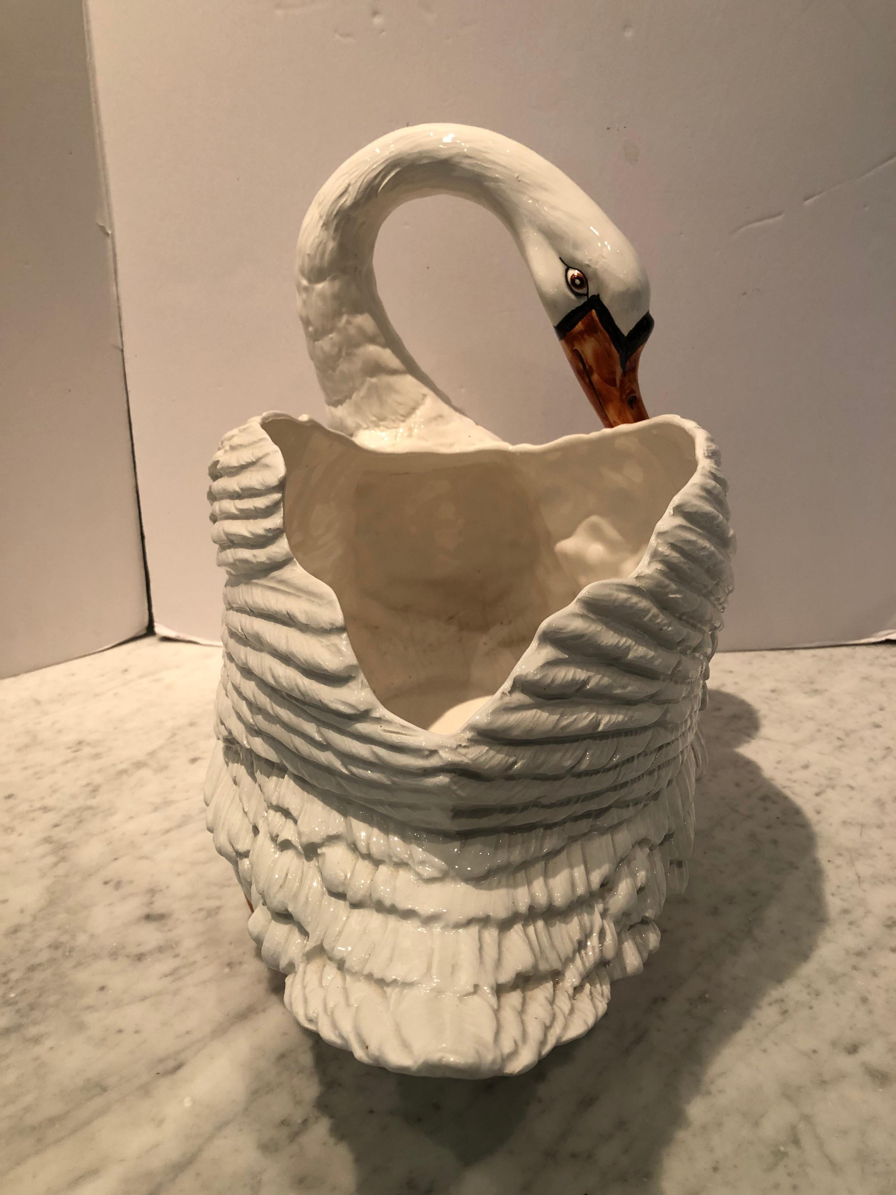 Swan Motife Ceramic Cachepot Planter 4