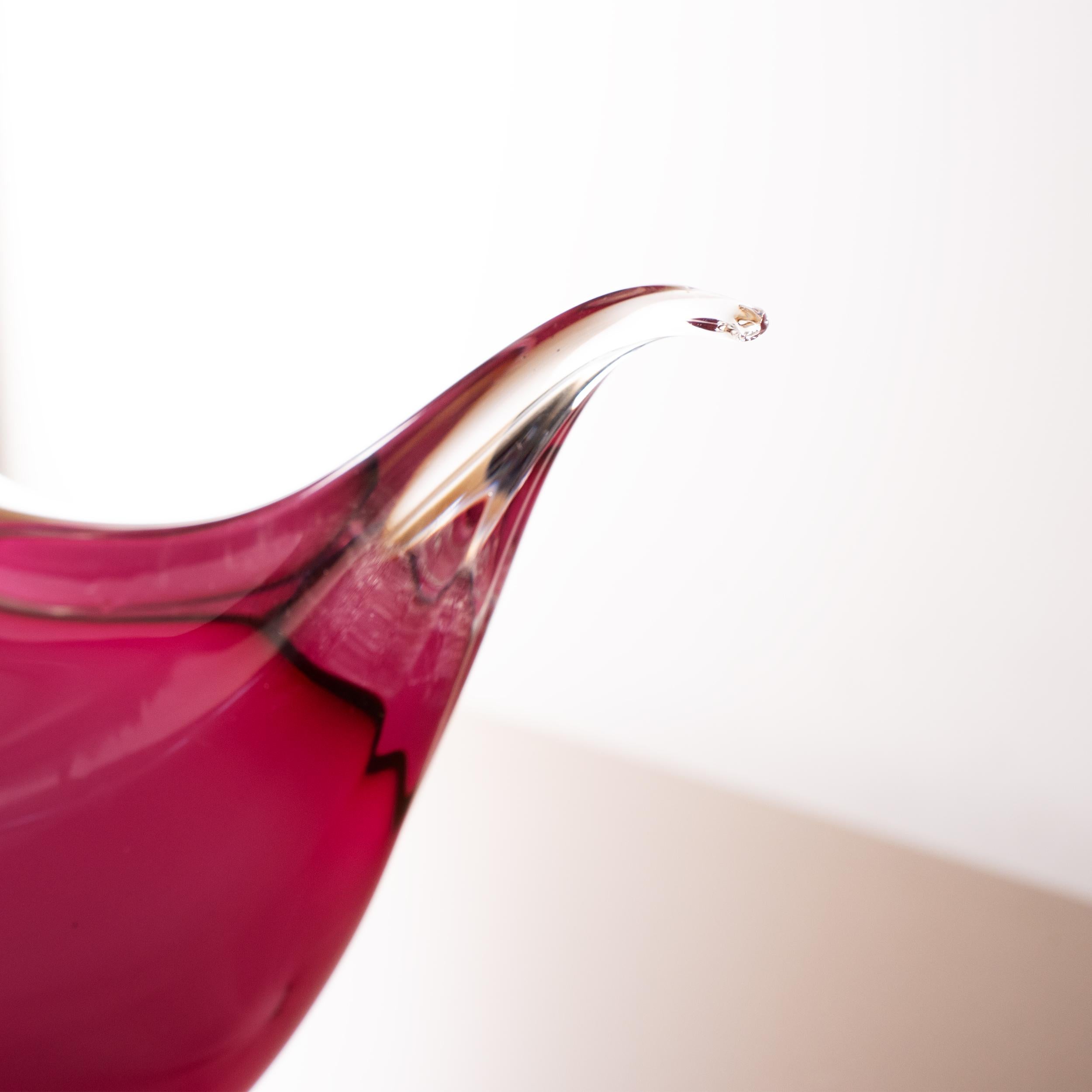 Swan Sculpture in Pink silk Murano glass with Crystal details, Italy in stock In Good Condition For Sale In Venezia, IT