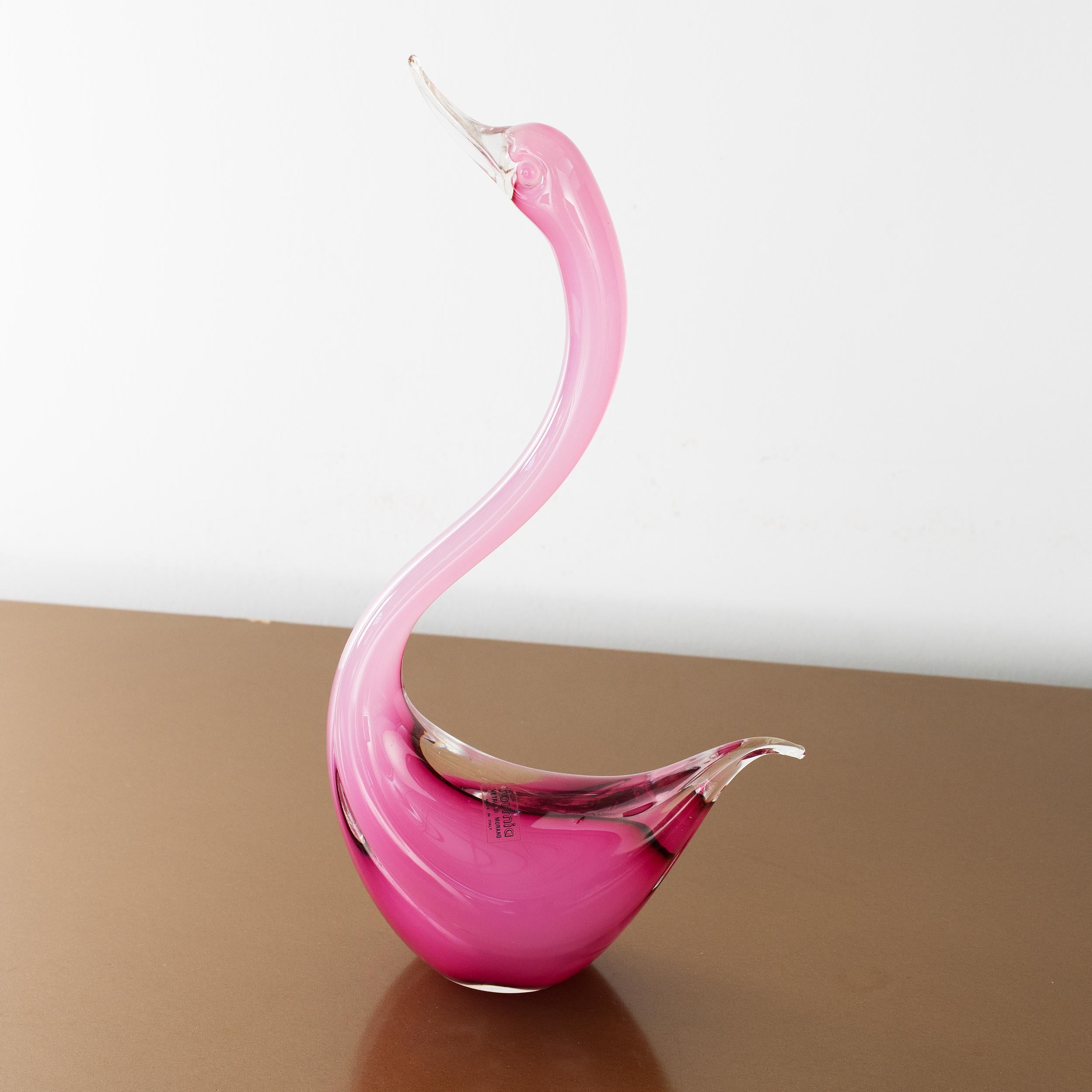 Murano Glass Swan Sculpture in Pink silk Murano glass with Crystal details, Italy in stock For Sale