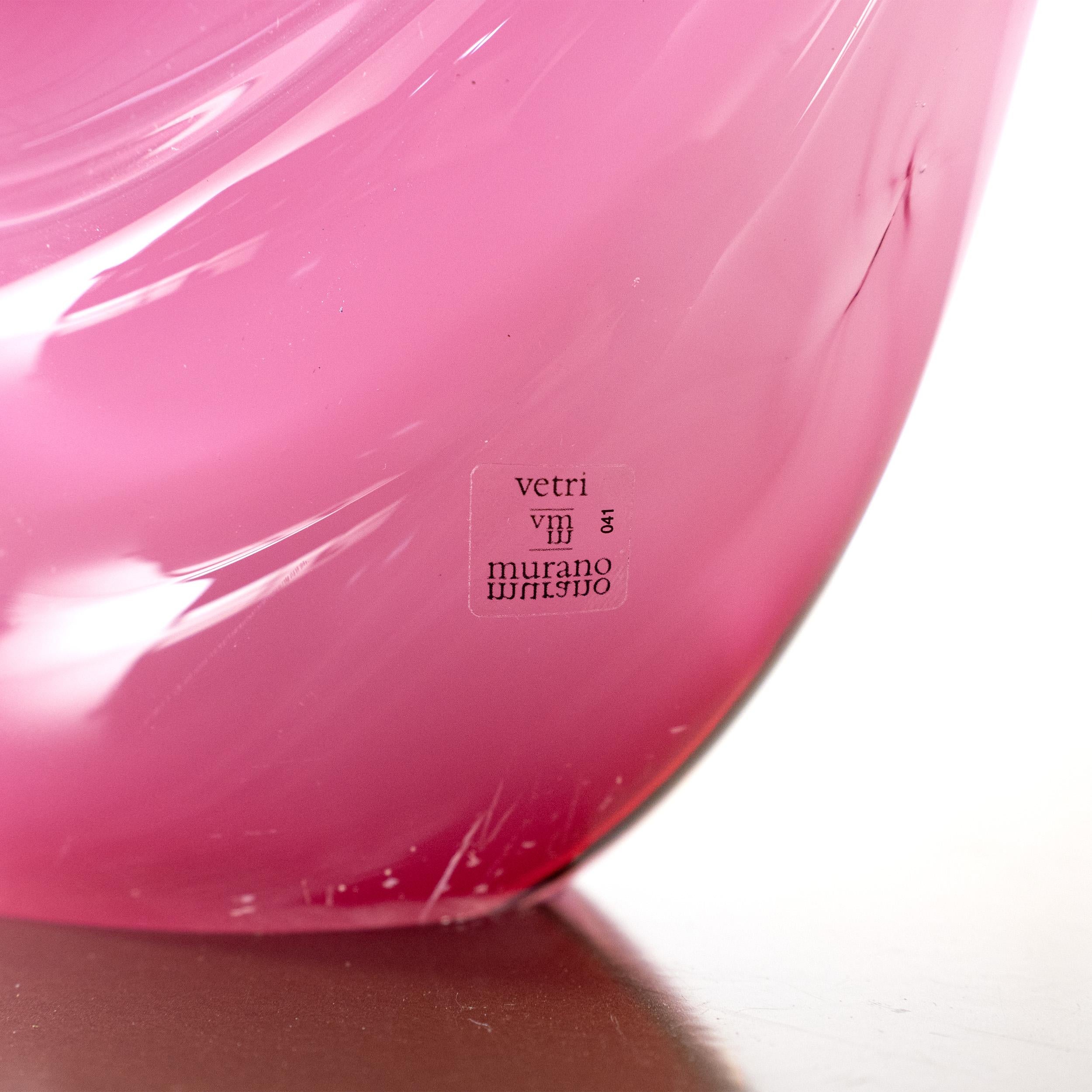 XX secolo Scultura di cigno in vetro di Murano rosa rubino, di Formia Murano in stock in vendita