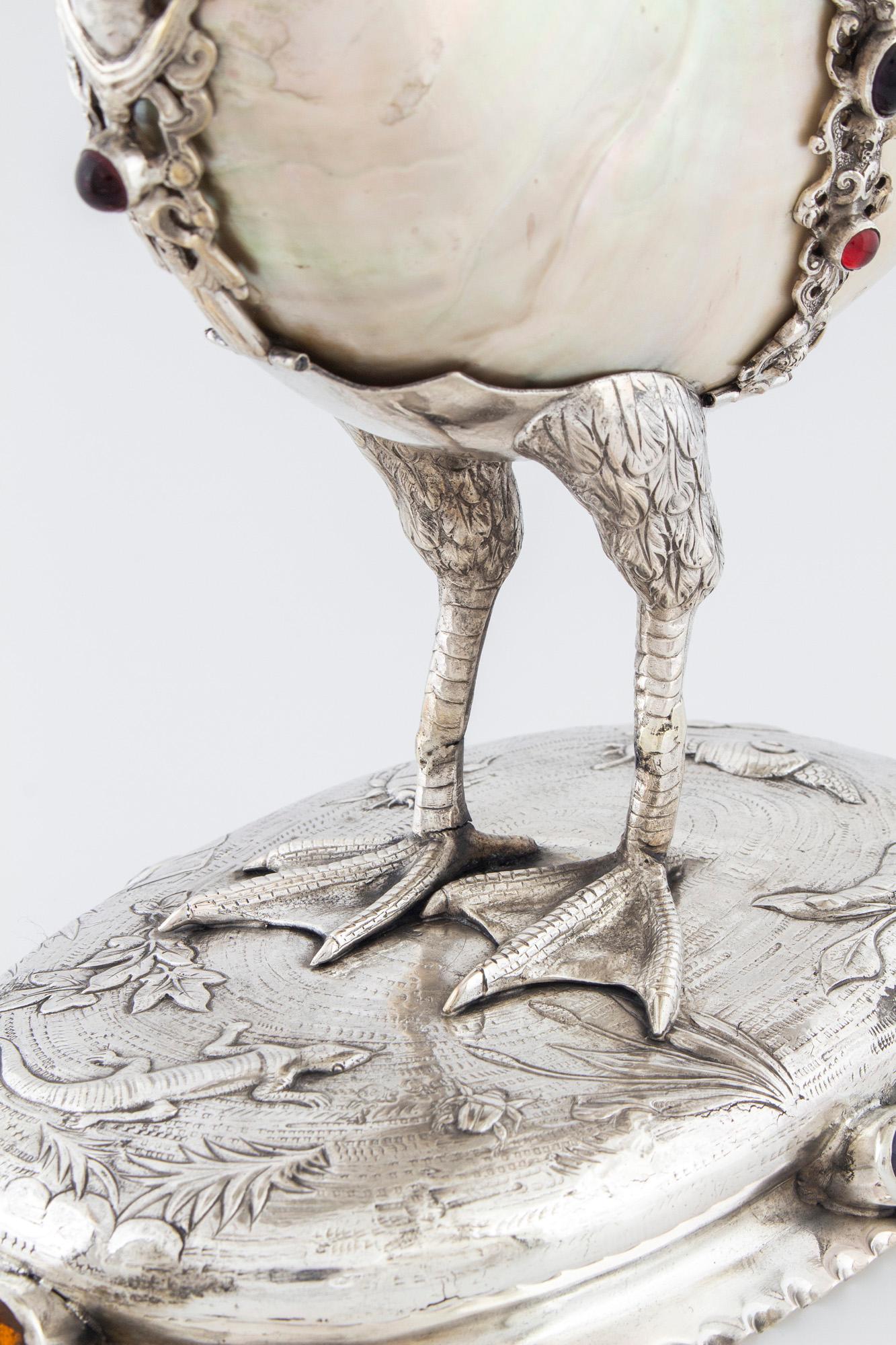 Swan-shaped Centerpiece, Silver Figural Centerpiece with Engraved Decorations For Sale 8