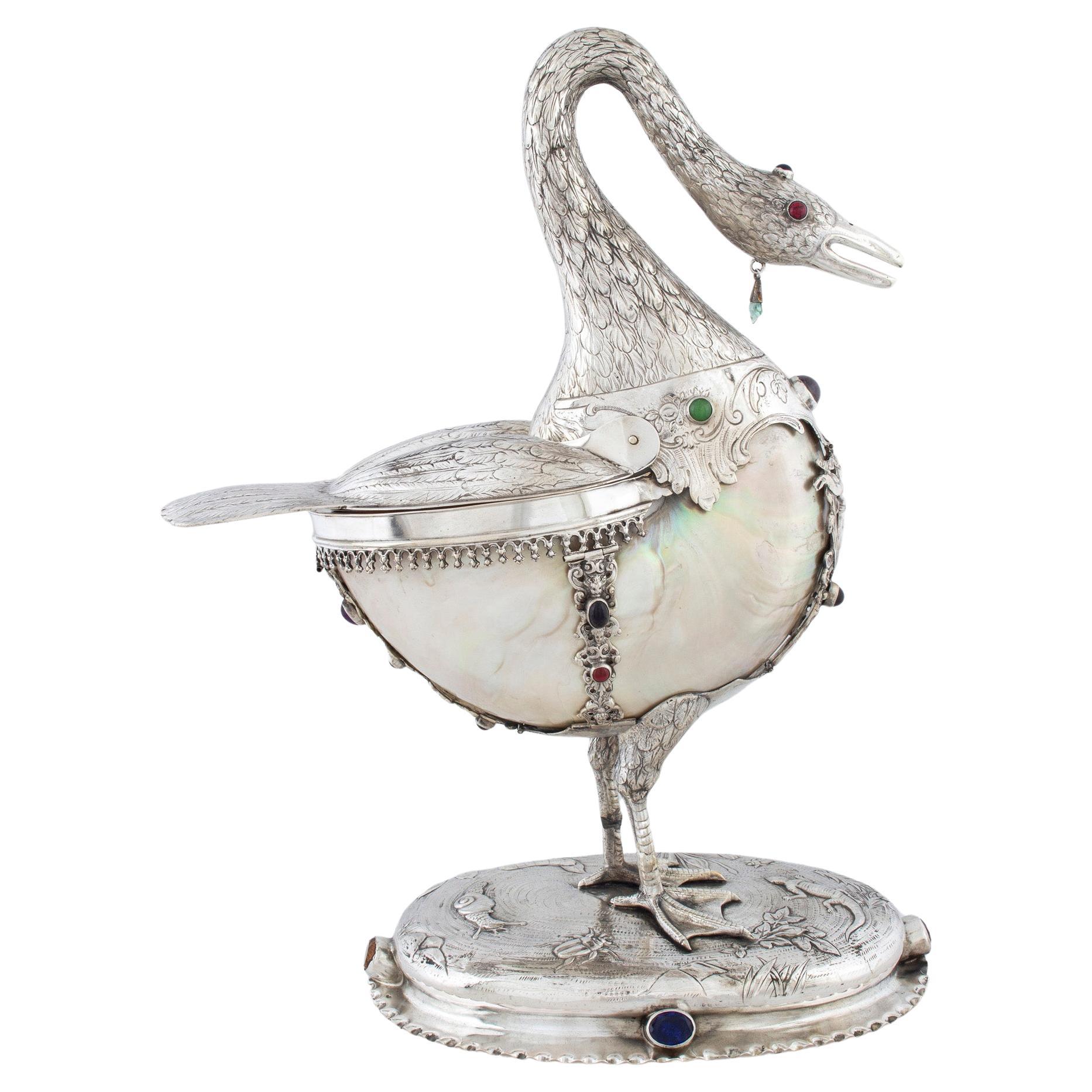Swan-shaped Centerpiece, Silver Figural Centerpiece with Engraved Decorations For Sale