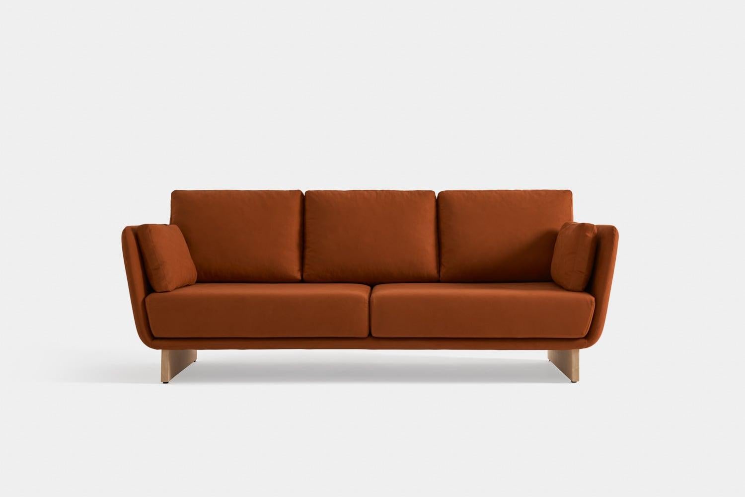 Swan sofa with wooden legs by Pepe Albargues
Dimensions: W 196 x D 93 x H 92 cm
Materials: Wood, Fibre MDF, Foam CMHR 

Variations of materials are avaliable

Swan is a collection made up of an armchair and a sofa inspired by the beauty and
