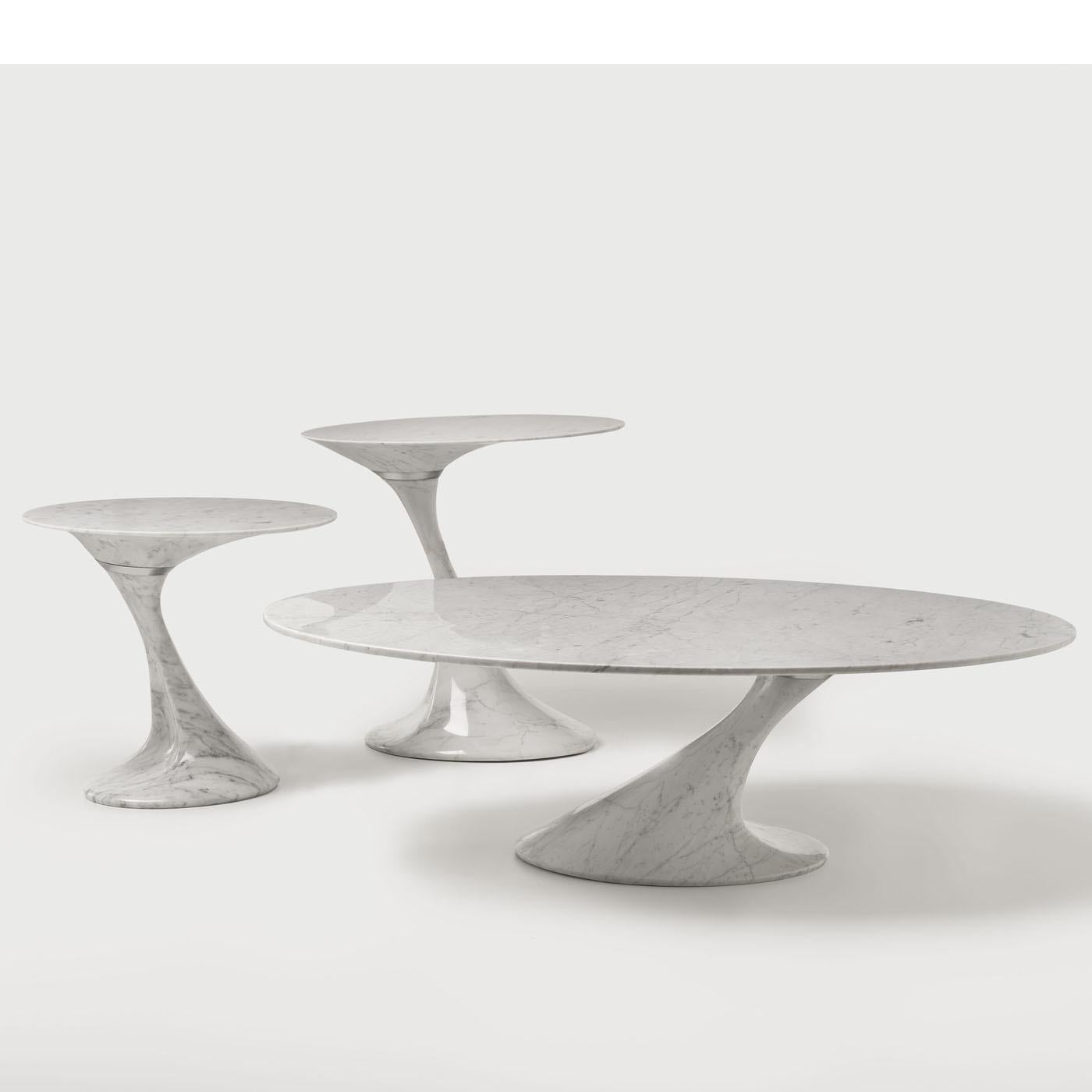 Modern Swan Tall Round Side Table by Giuseppe Chigiotti by MGM Marmi & Graniti