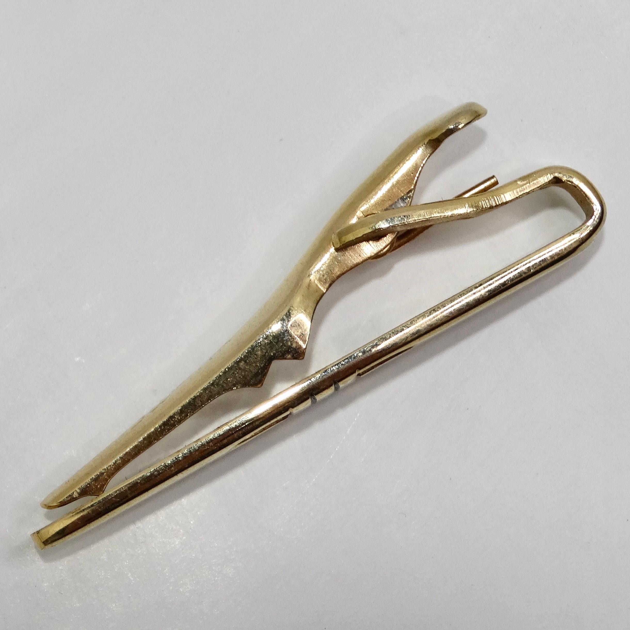 Swank 18K Gold Plated Vintage Cuff Links and Tie Clip Set In Good Condition For Sale In Scottsdale, AZ