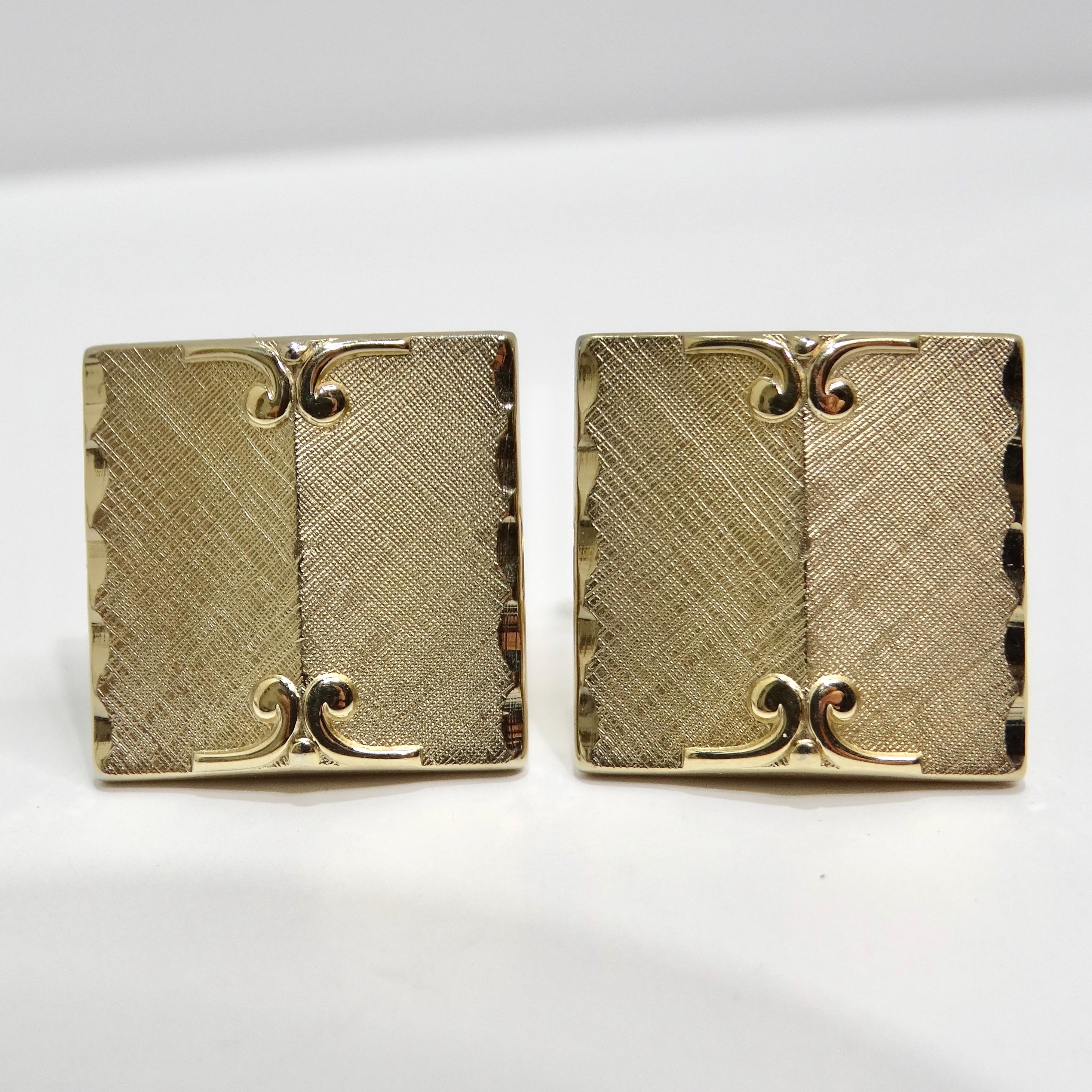 Swank 18K Gold Plated Vintage Cuff Links and Tie Clip Set For Sale 3