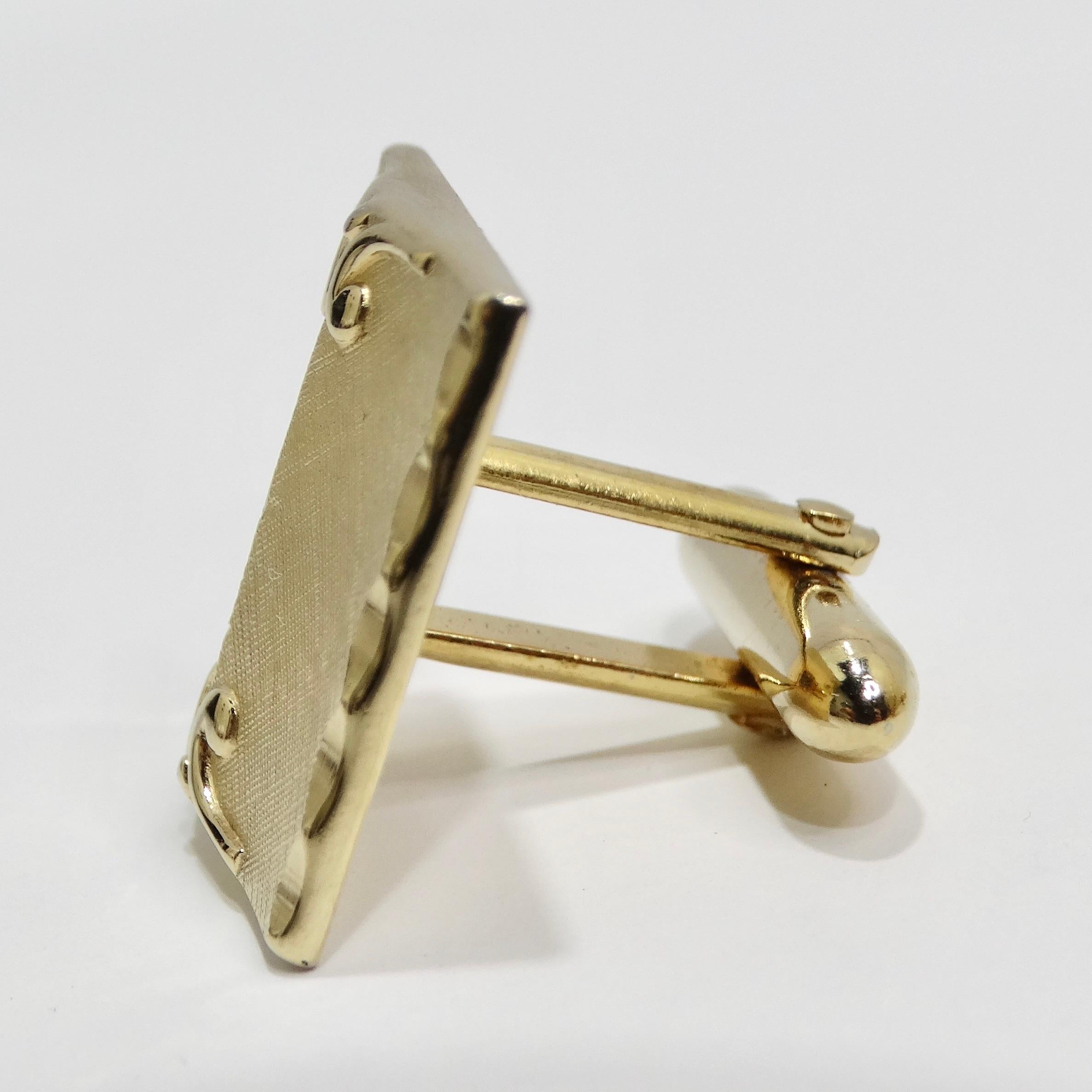 Swank 18K Gold Plated Vintage Cuff Links and Tie Clip Set For Sale 4