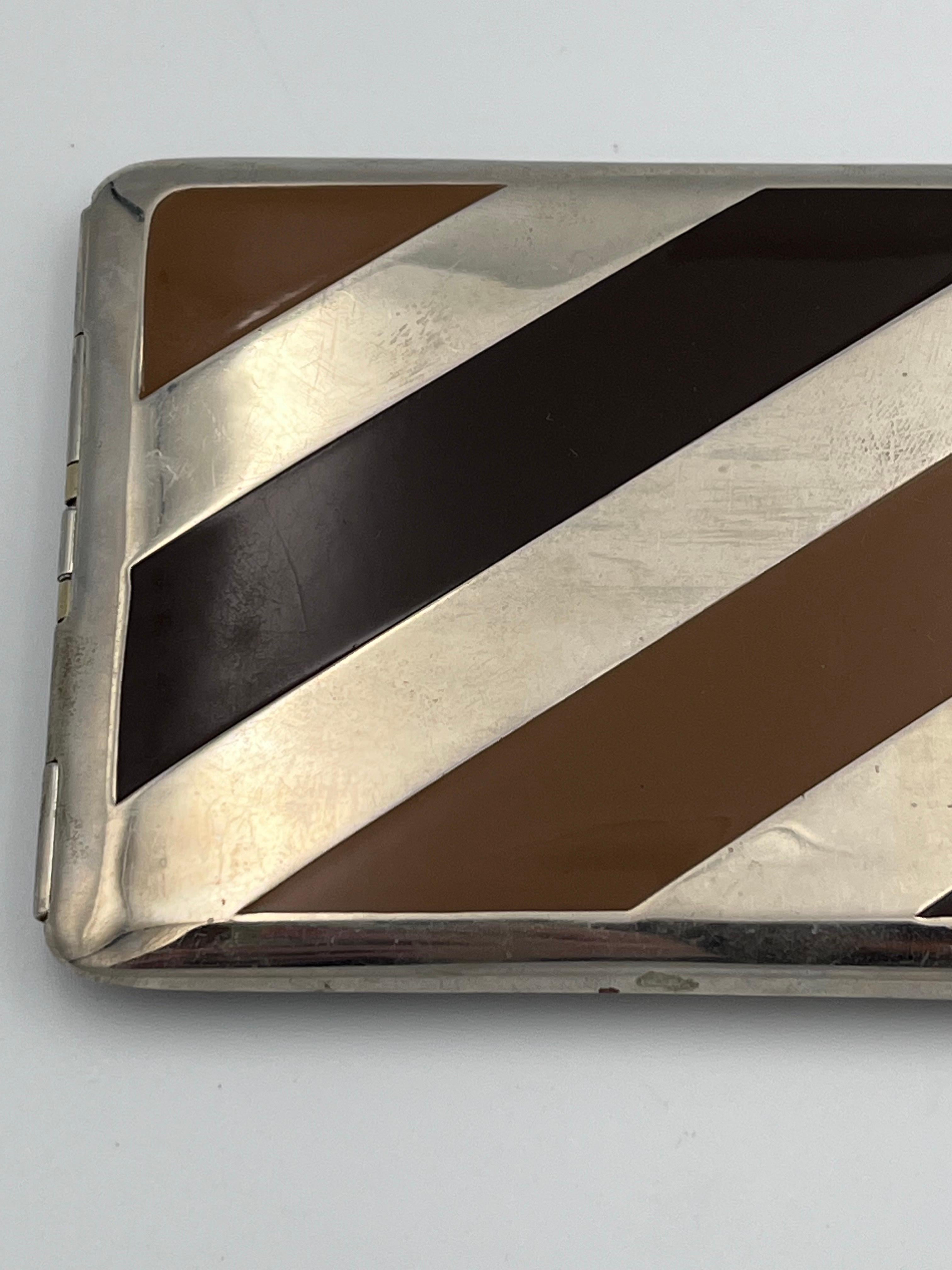 Art déco somptueux des années 1930  Marathon Chocolate & Carmel Brown Enamel Cigarette Case en vente 5