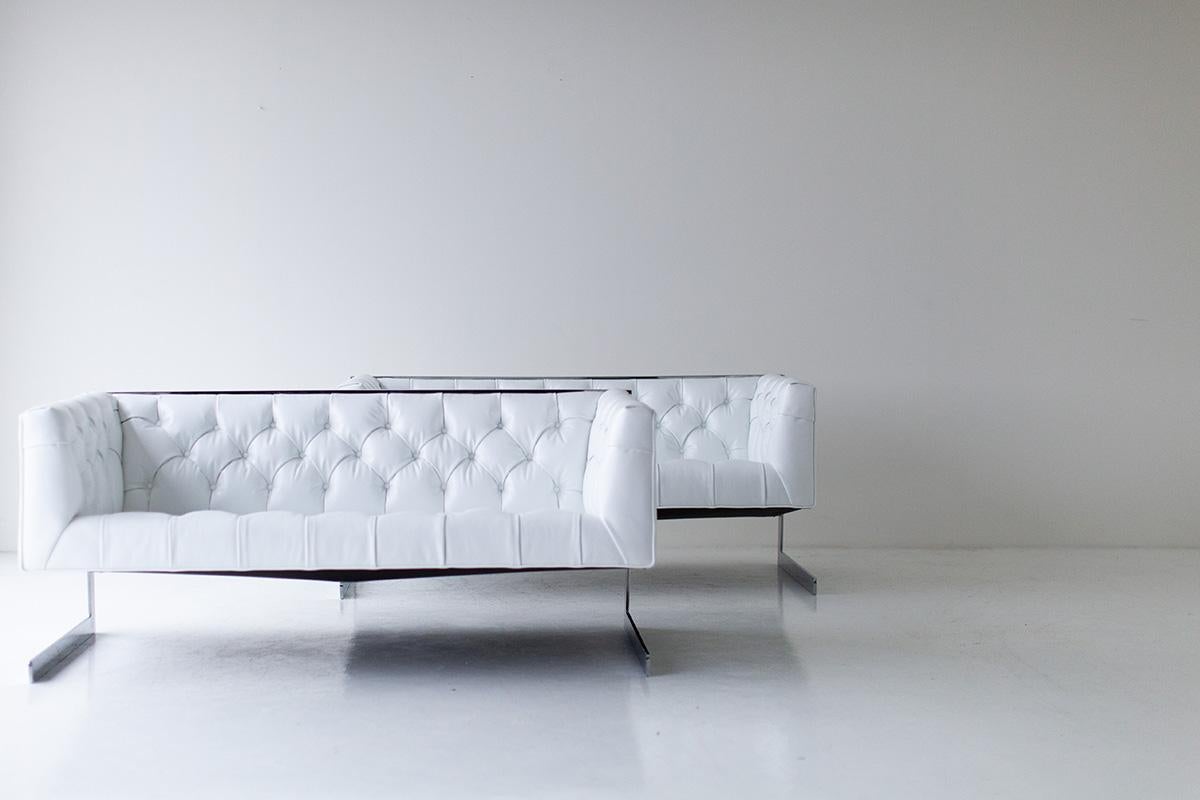 Swanky Mid-Century Modern Chrome and Leather Tufted Sofa 9