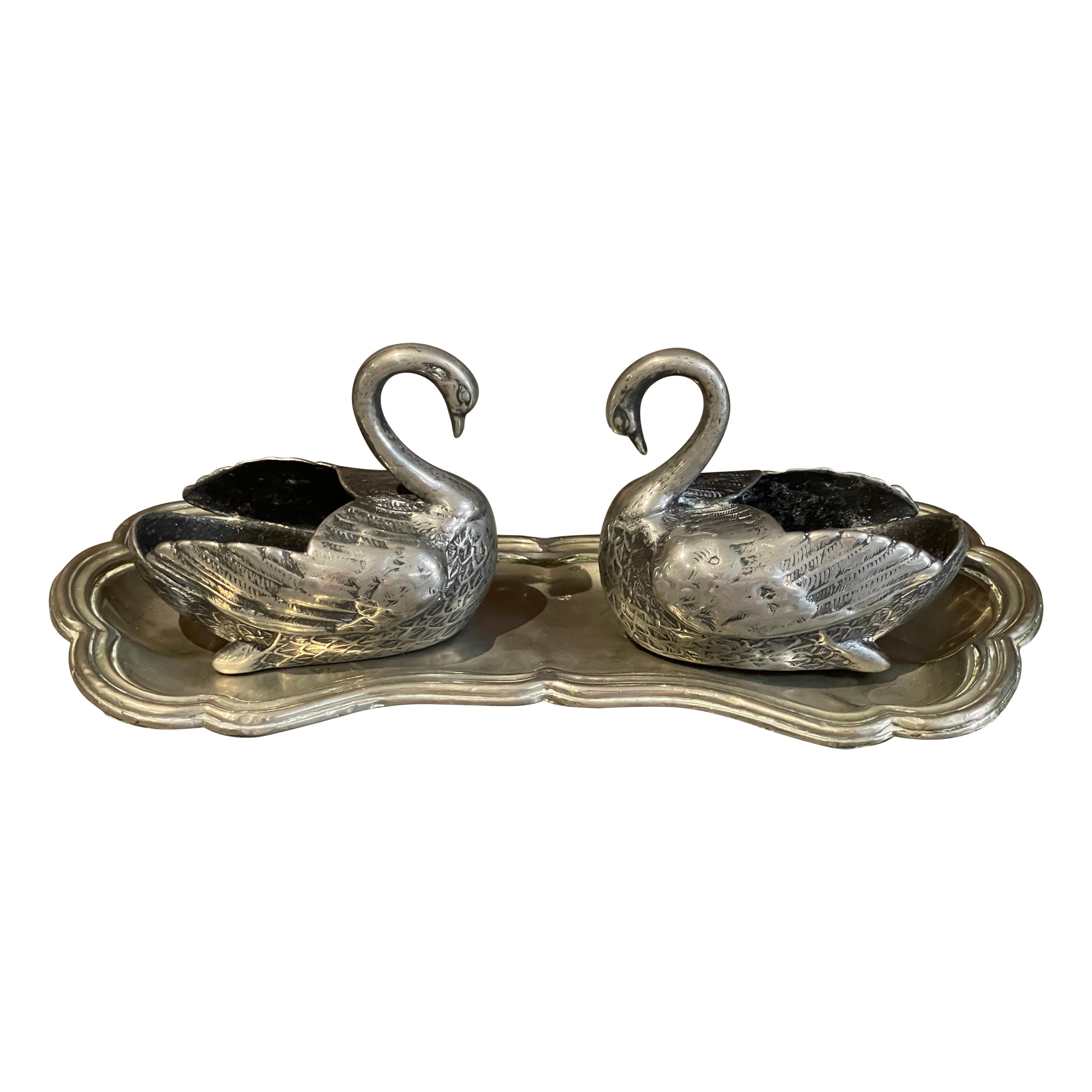 Swann Silver Salzstreuer Ein Paar antike Salz- und Pfefferstreuer Swann Wings Tablett