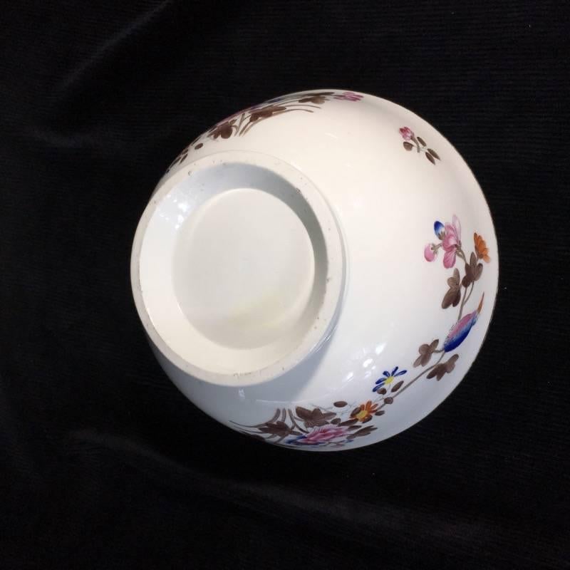 Swansea Porcelain Bowl, Kingfisher Pattern, circa 1820 In Good Condition For Sale In Geelong, Victoria