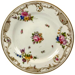 Porzellanteller mit Schwanenmotiv, Blumen und Insekten, um 1815