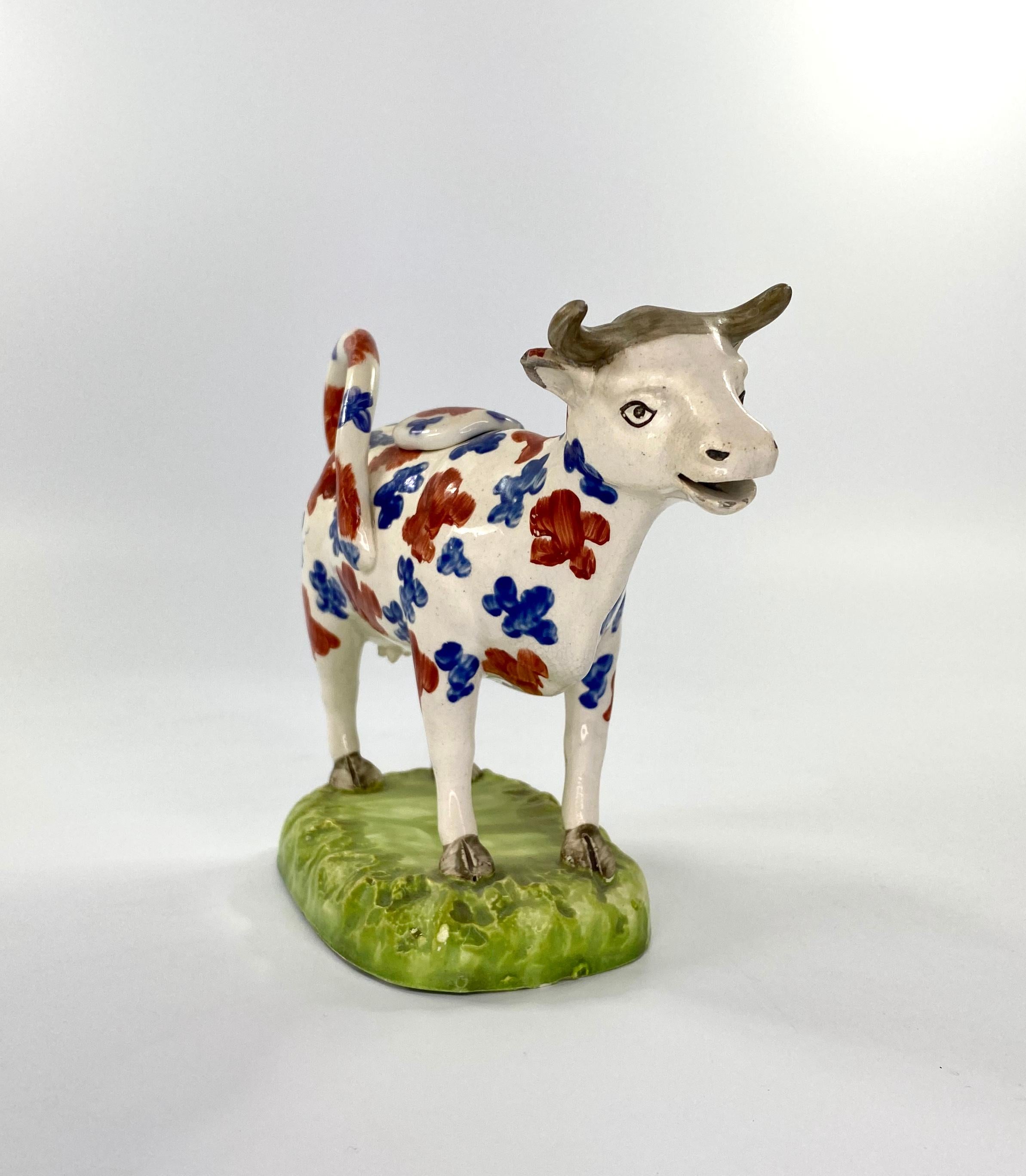Swansea Pottery Cow Creamer, circa 1820 In Good Condition In Gargrave, North Yorkshire