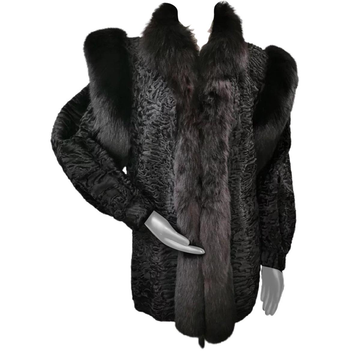 Swarkara broadtail fur with dyed shadow fox fur trim size 10 For Sale