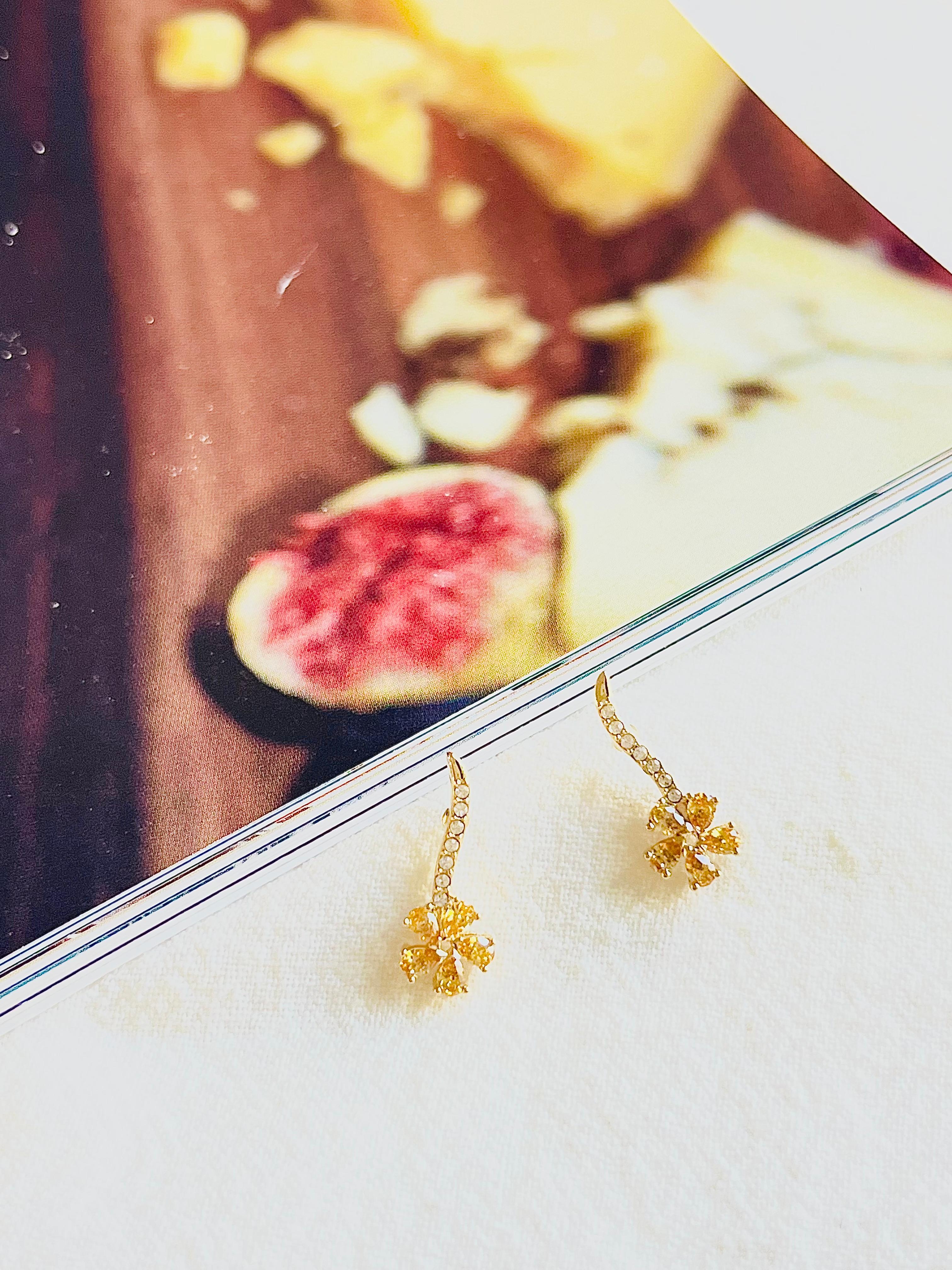 Women's or Men's Swarovski Atelier Flower Yellow Exquisite White Crystals Pierced Gold Earrings For Sale