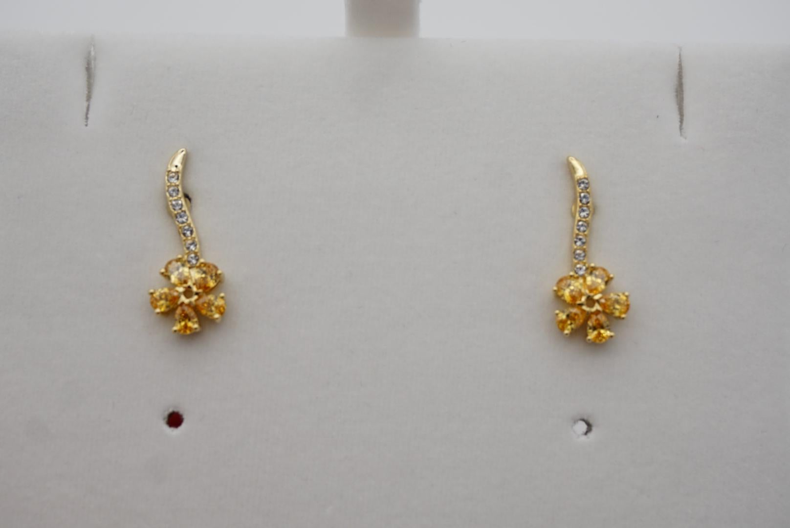 Swarovski Atelier Flower Yellow Exquisite White Crystals Pierced Gold Earrings  For Sale 4