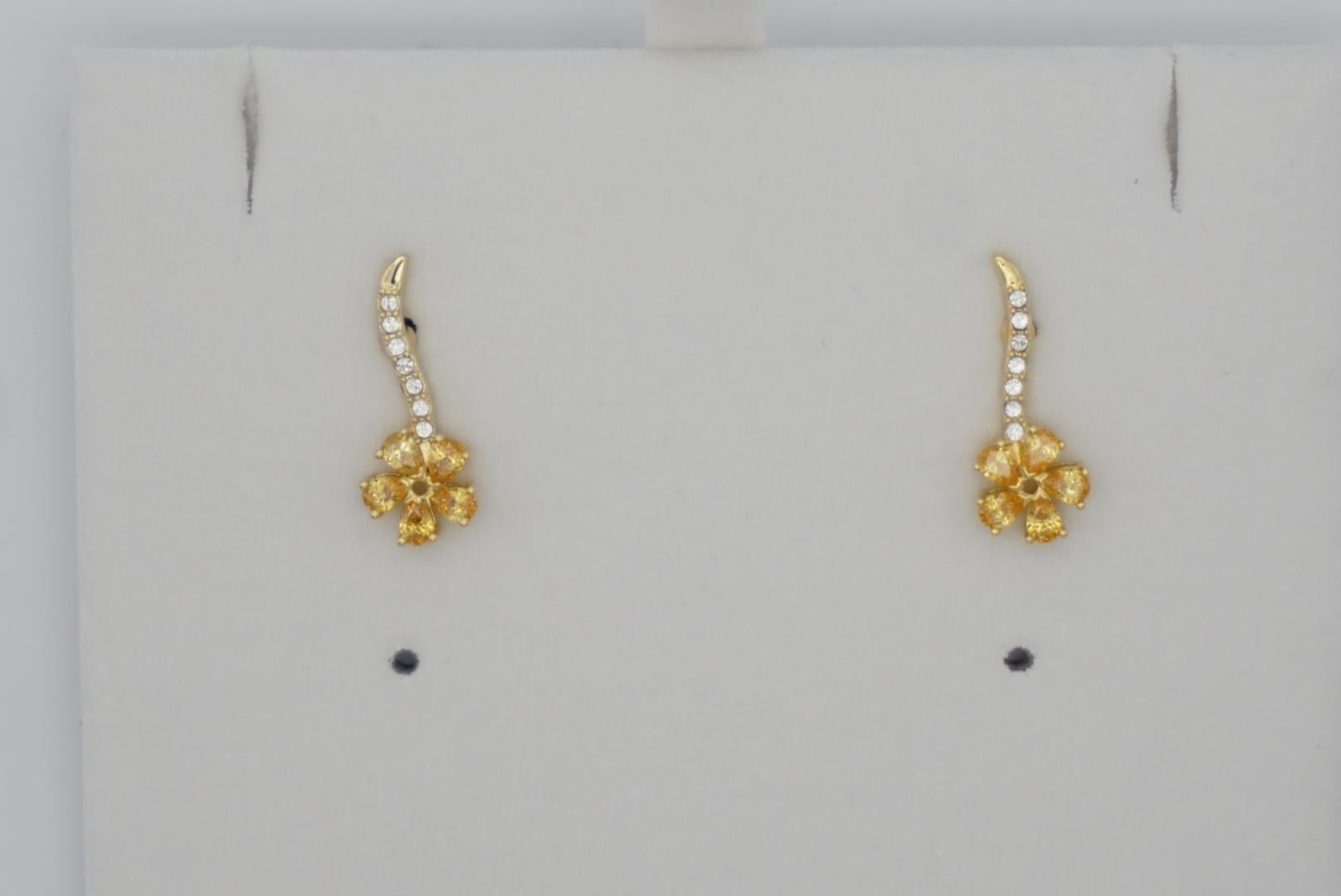Swarovski Atelier Flower Yellow Exquisite White Crystals Pierced Gold Earrings  For Sale 5