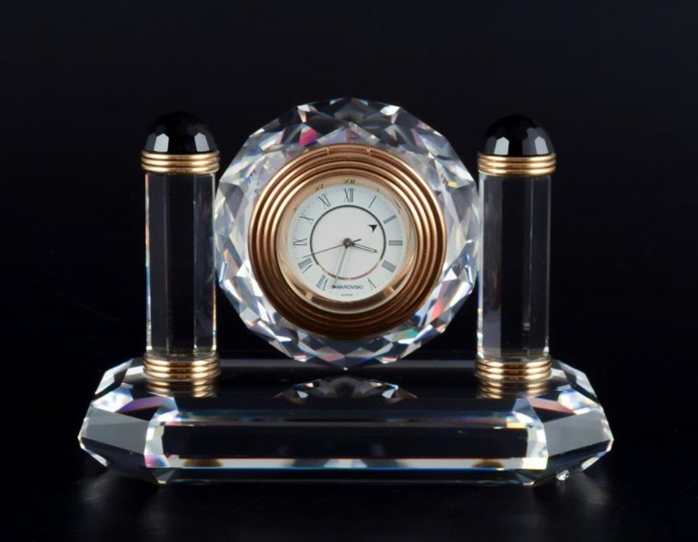 Swarovski, Austria. Small alarm clock in faceted crystal.
Handmade.
Circa 1970s.
Marked.
Perfect condition.
Dimensions: L 11.0 cm. x d 6.5 cm. x H 7.5 cm.


