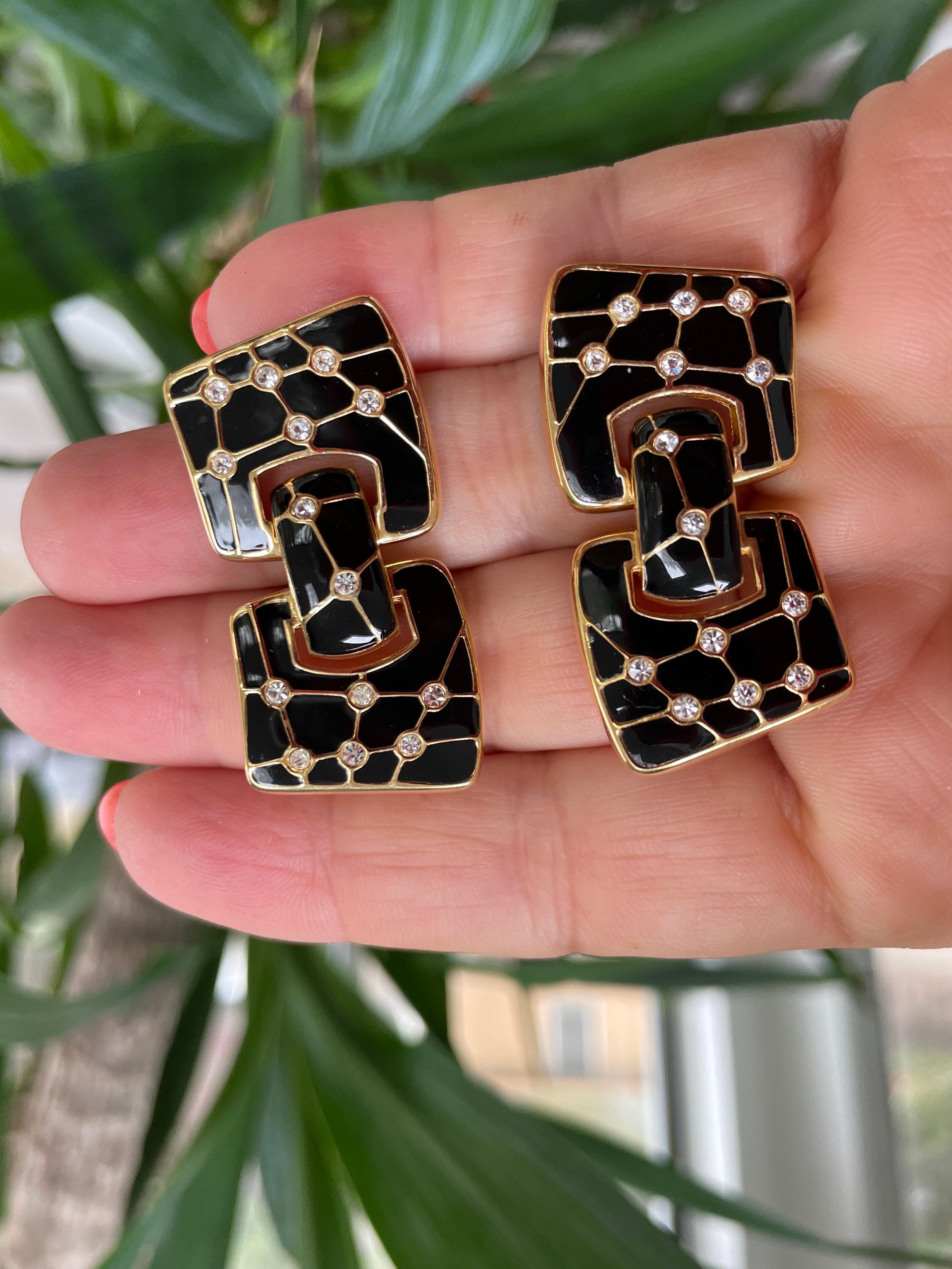 Boucles d'oreilles en cristal et émail noir avec lunette Swarovski, neuves, jamais portées, années 1980 en vente 1