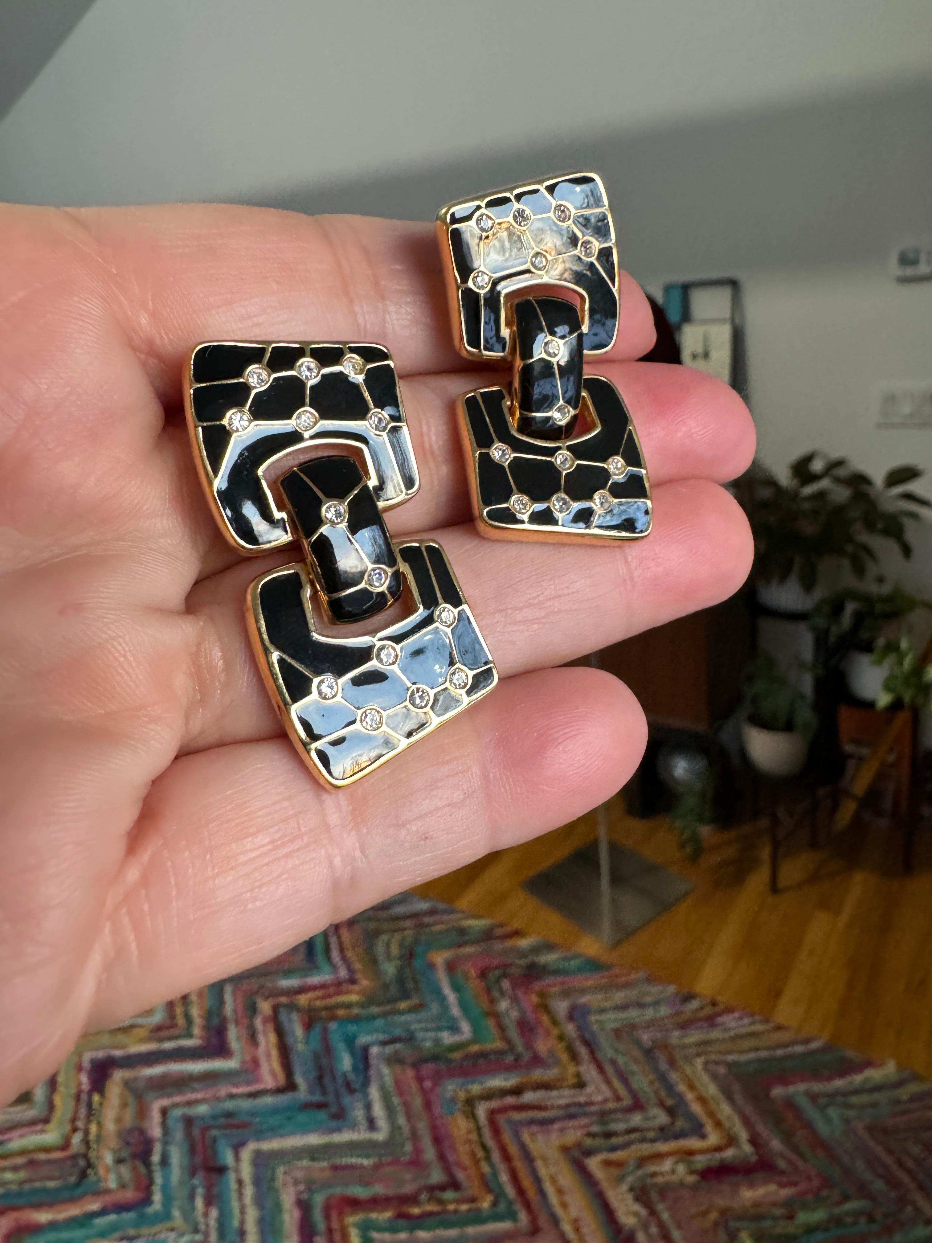 Boucles d'oreilles en cristal et émail noir avec lunette Swarovski, neuves, jamais portées, années 1980 en vente 5