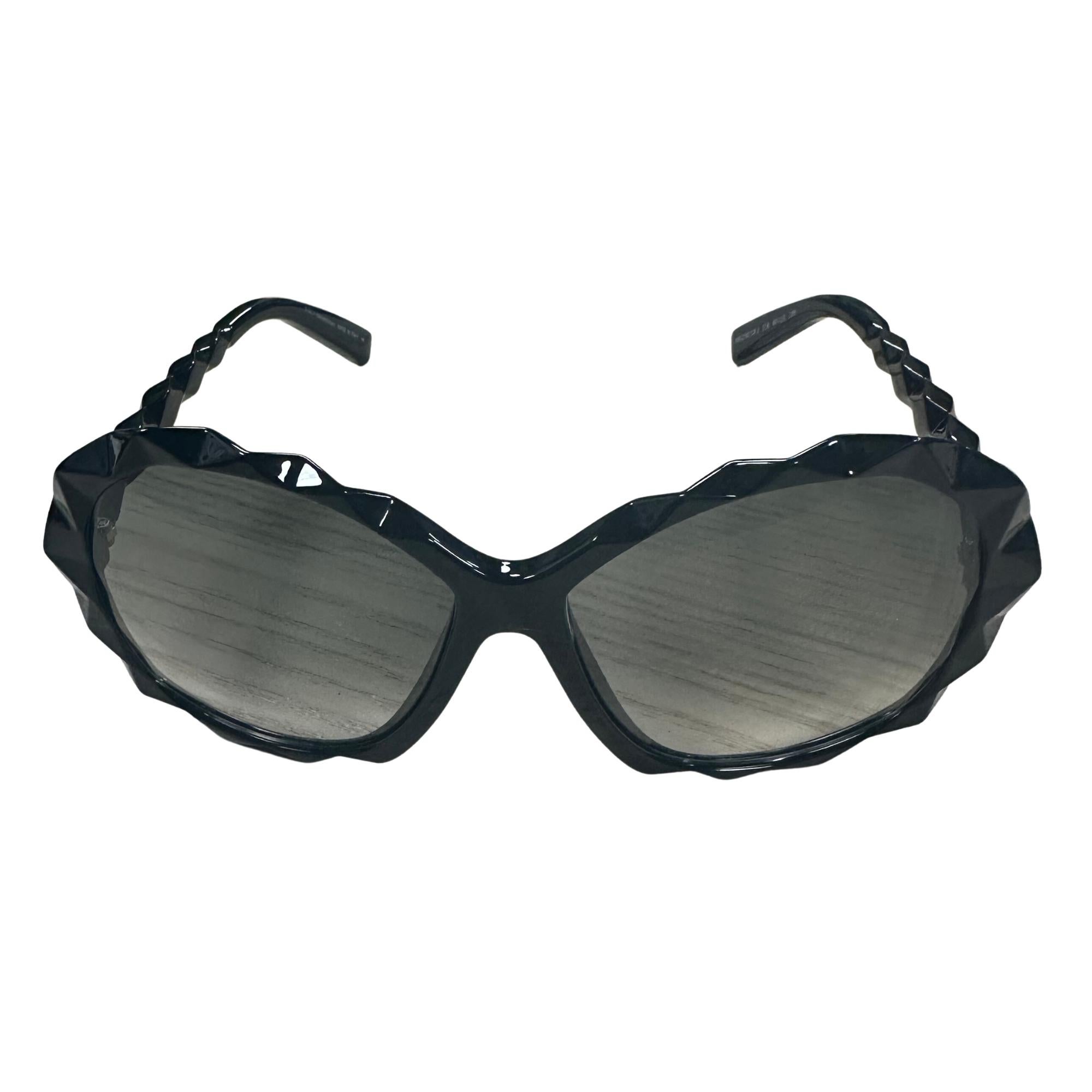 Swarovski Schwarze Sonnenbrille im Zustand „Gut“ im Angebot in Montreal, Quebec