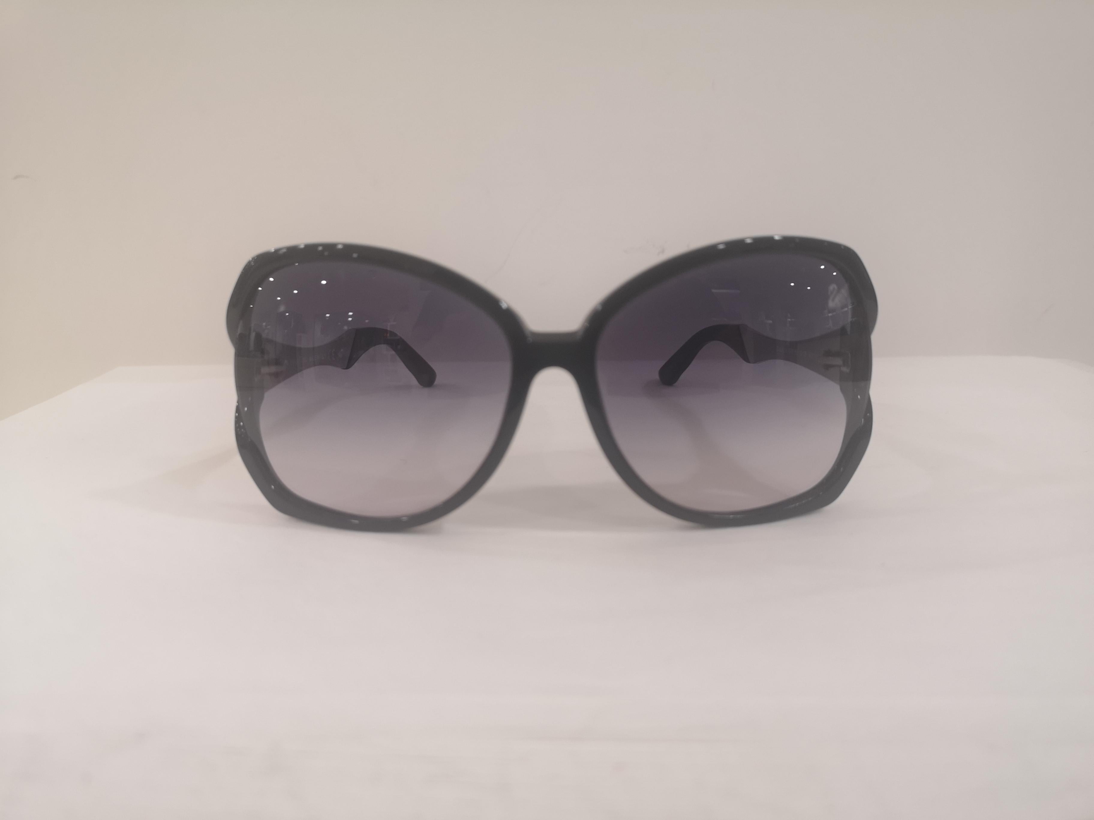 Noir Lunettes de soleil Swarovski noires avec lunettes swarovski, neuves avec étiquettes en vente