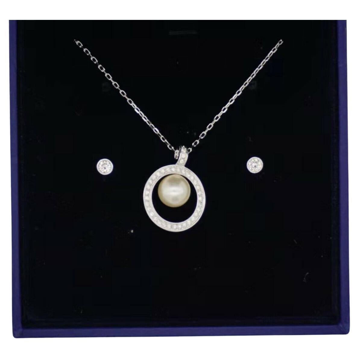 Swarovski Circle Crystals Round White Pearl Circle Pendant Elegant Silver 2 Set For Sale