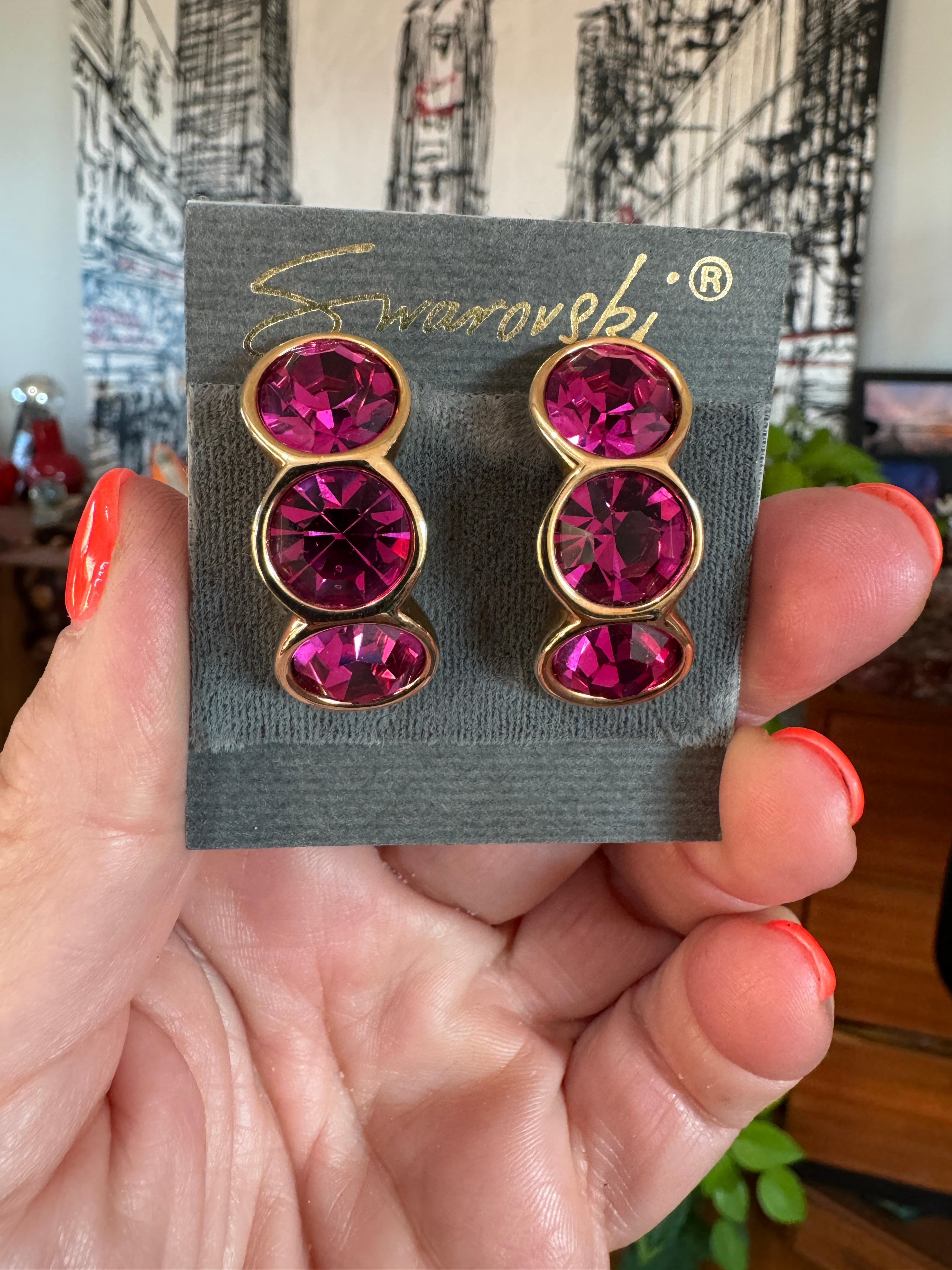 Orecchini con castone di cristallo SWAROVSKI, mai indossati, anni '80 in vendita 5