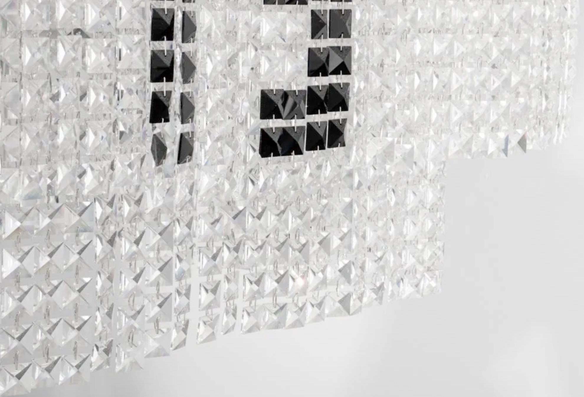 XXI secolo e contemporaneo Lampadario in cristallo Swarovski di Fendi Casa in vendita