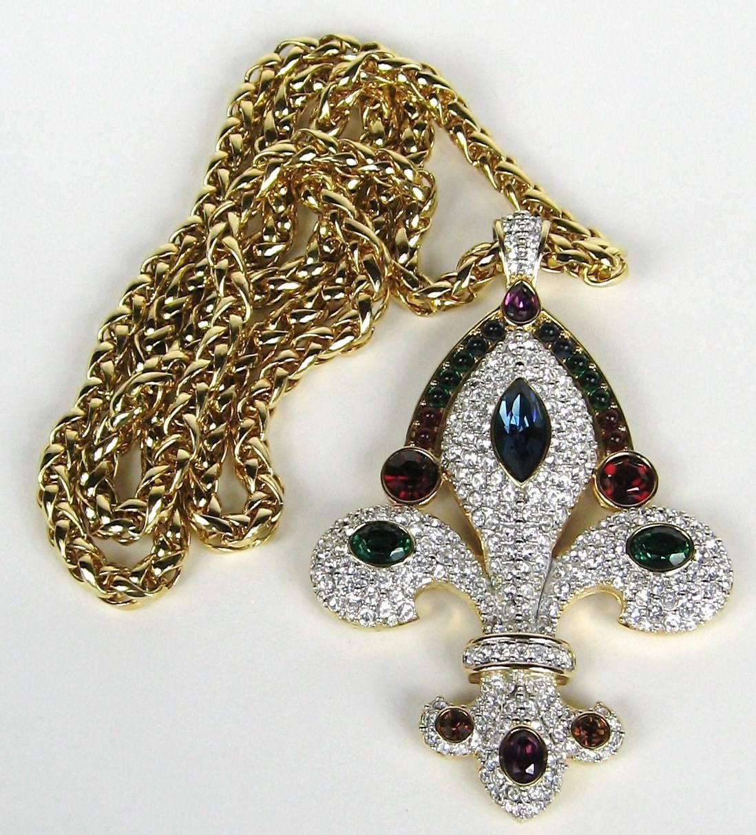  Swarovski-Kristall Fleur De Lis-Anhänger-Halskette, neu, nie getragen 1990er im Zustand „Neu“ im Angebot in Wallkill, NY