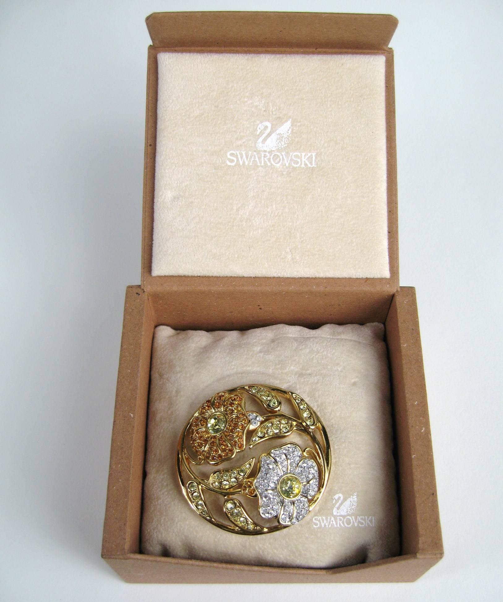 SWAROVSKI Kristall Floral Kreis Brosche Anstecknadel Neu,  Worn 2000, getragen (Brillantschliff) im Angebot