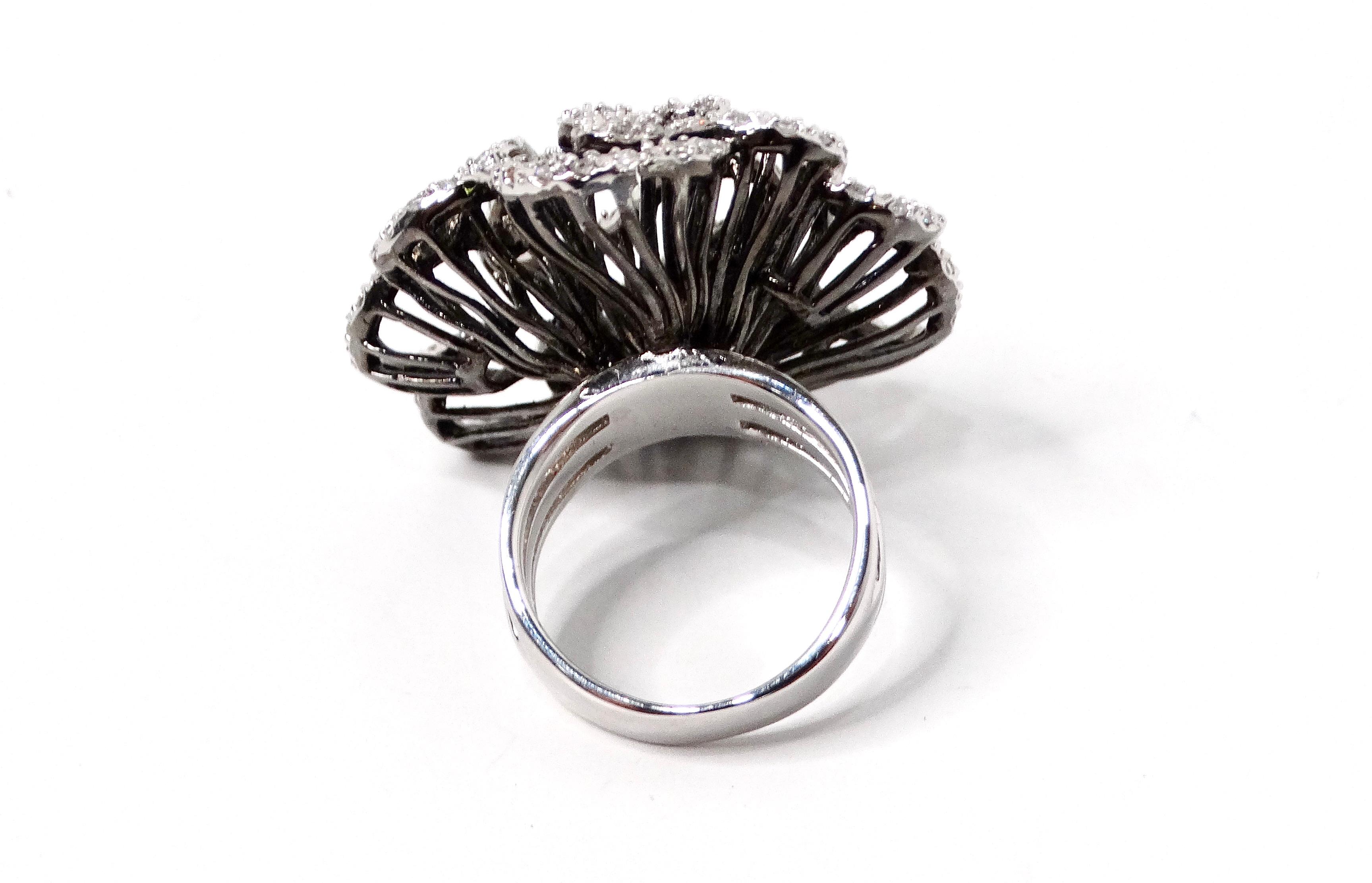 Swarovski Crystal Flower Style 925 Silver Cocktail Ring In Good Condition For Sale In Scottsdale, AZ