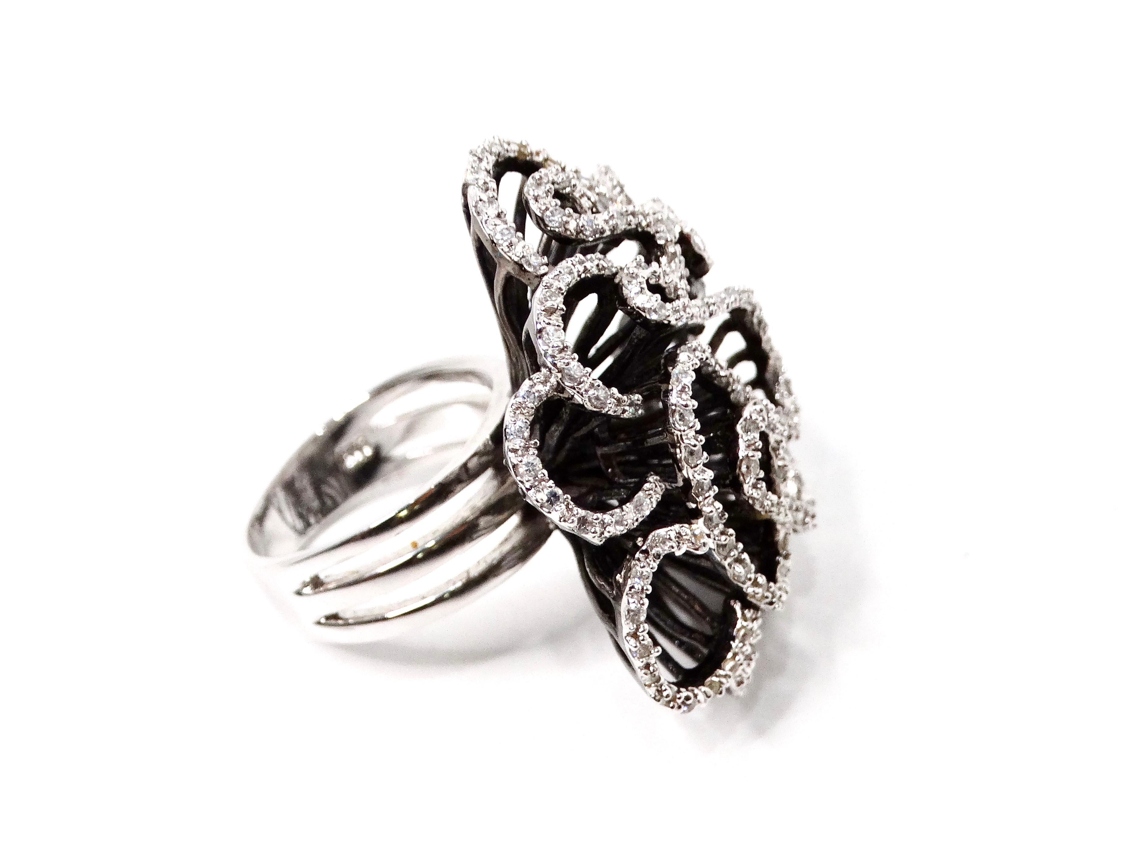 Women's Swarovski Crystal Flower Style 925 Silver Cocktail Ring For Sale