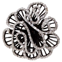 Swarovski Crystal Flower Style 925 Silver Cocktail Ring