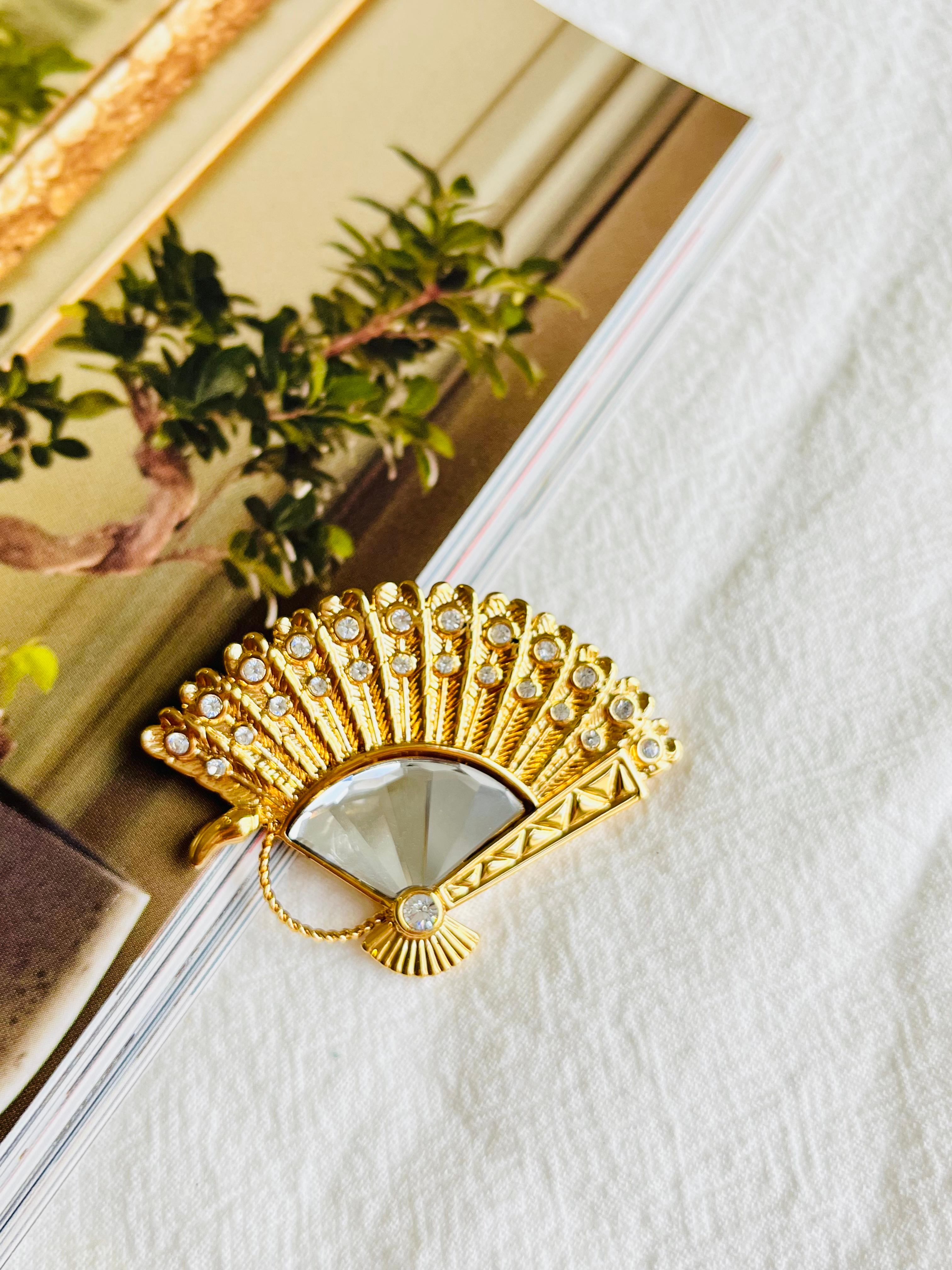 New and vintage. Boxed with certificate.

Size: 5.0* 3.5 cm.

_ _ _

Great for everyday wear. Come with velvet pouch and beautiful package.

Makes the perfect gift for Teens, Sisters, Friends, Girlfriends, Birthdays, Anniversaries, Mother’s Day,