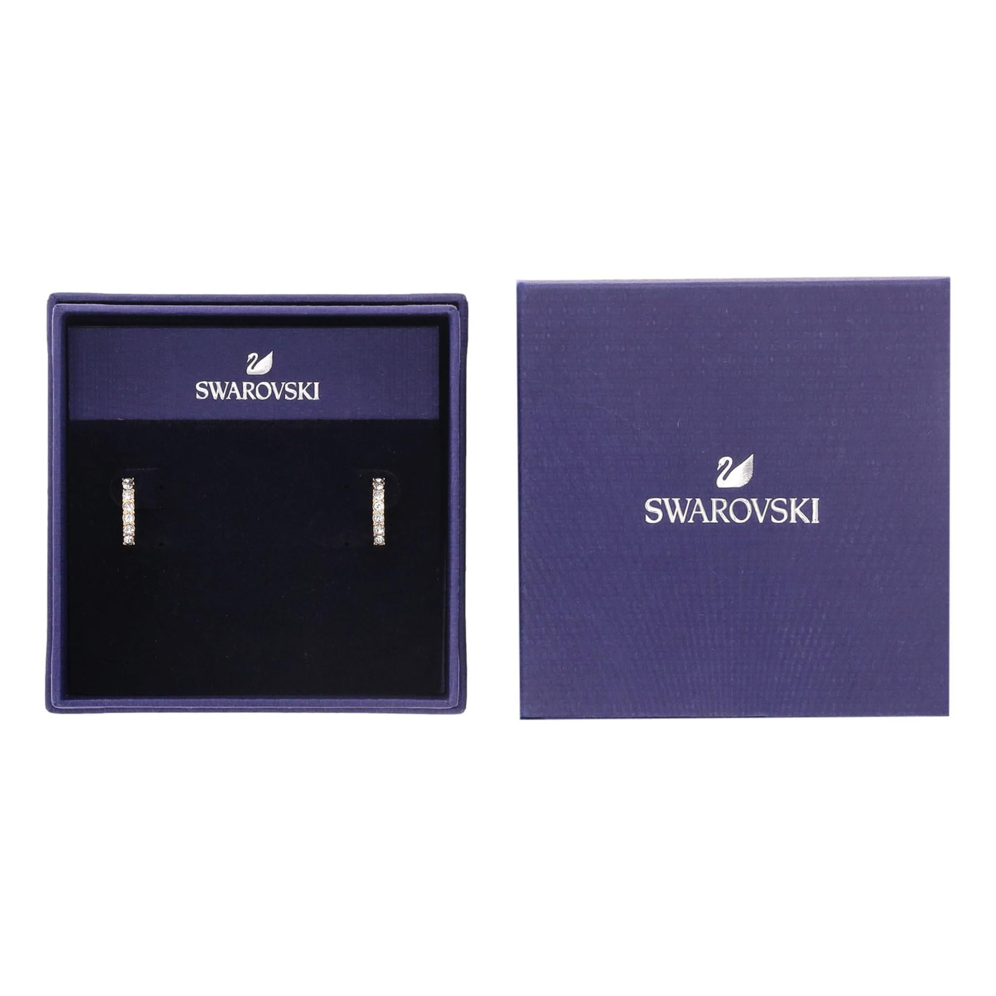 Taille ronde Boucles d'oreilles cristal Swarovski en vente
